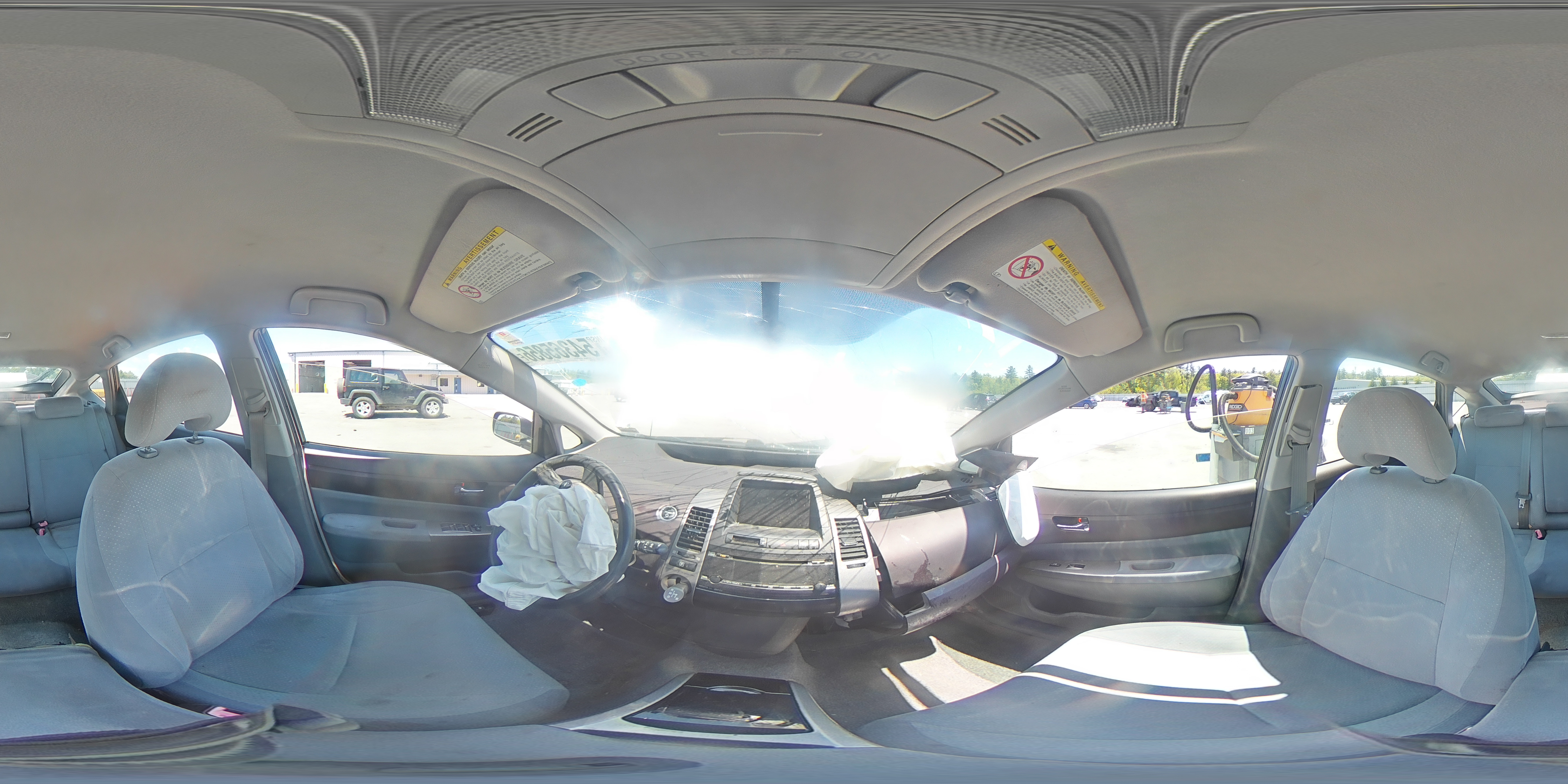 2005 Toyota Prius Base White vin: JTDKB20U153100275