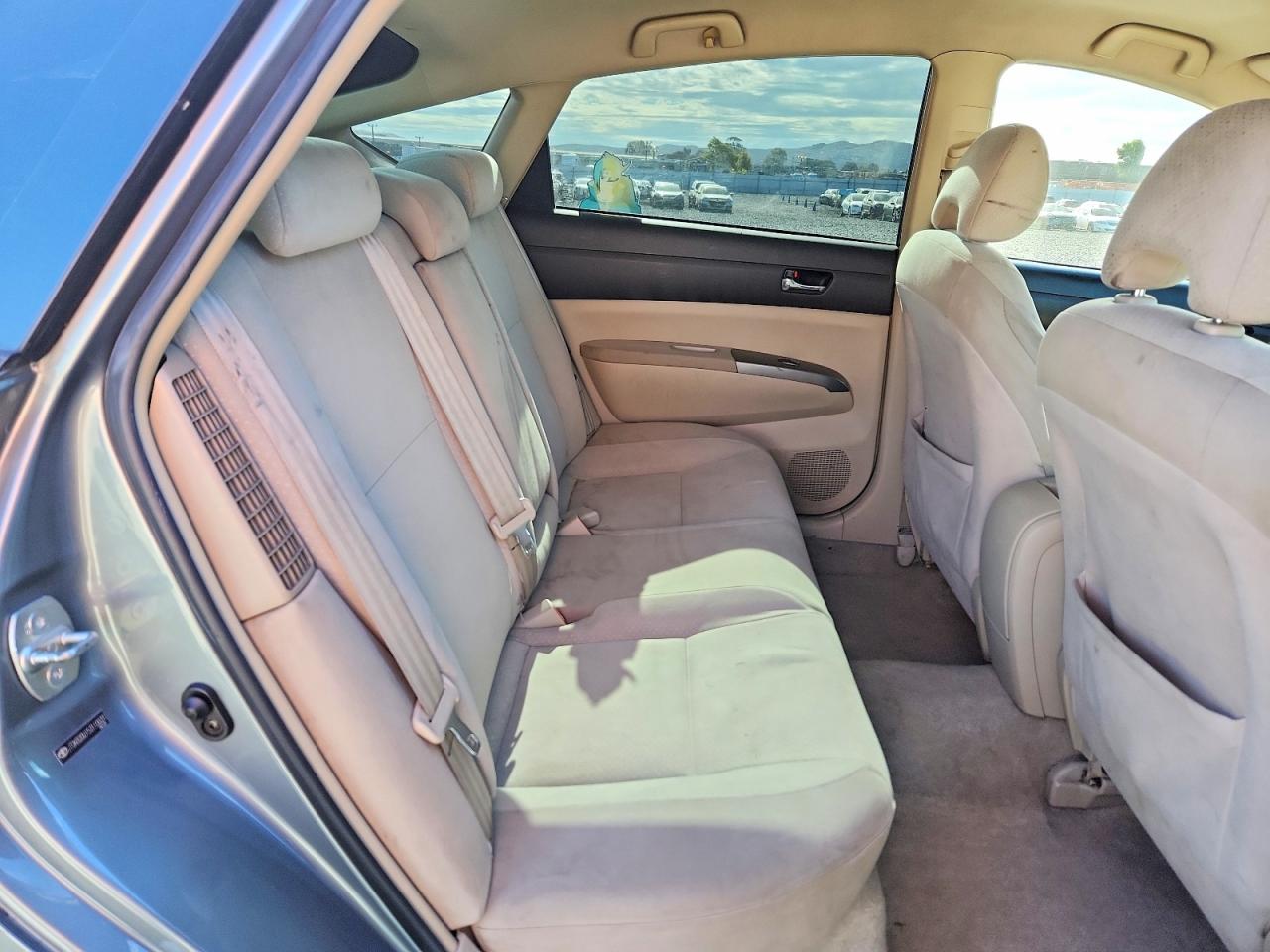 2005 Toyota Prius Base Gray vin: JTDKB20U153110031