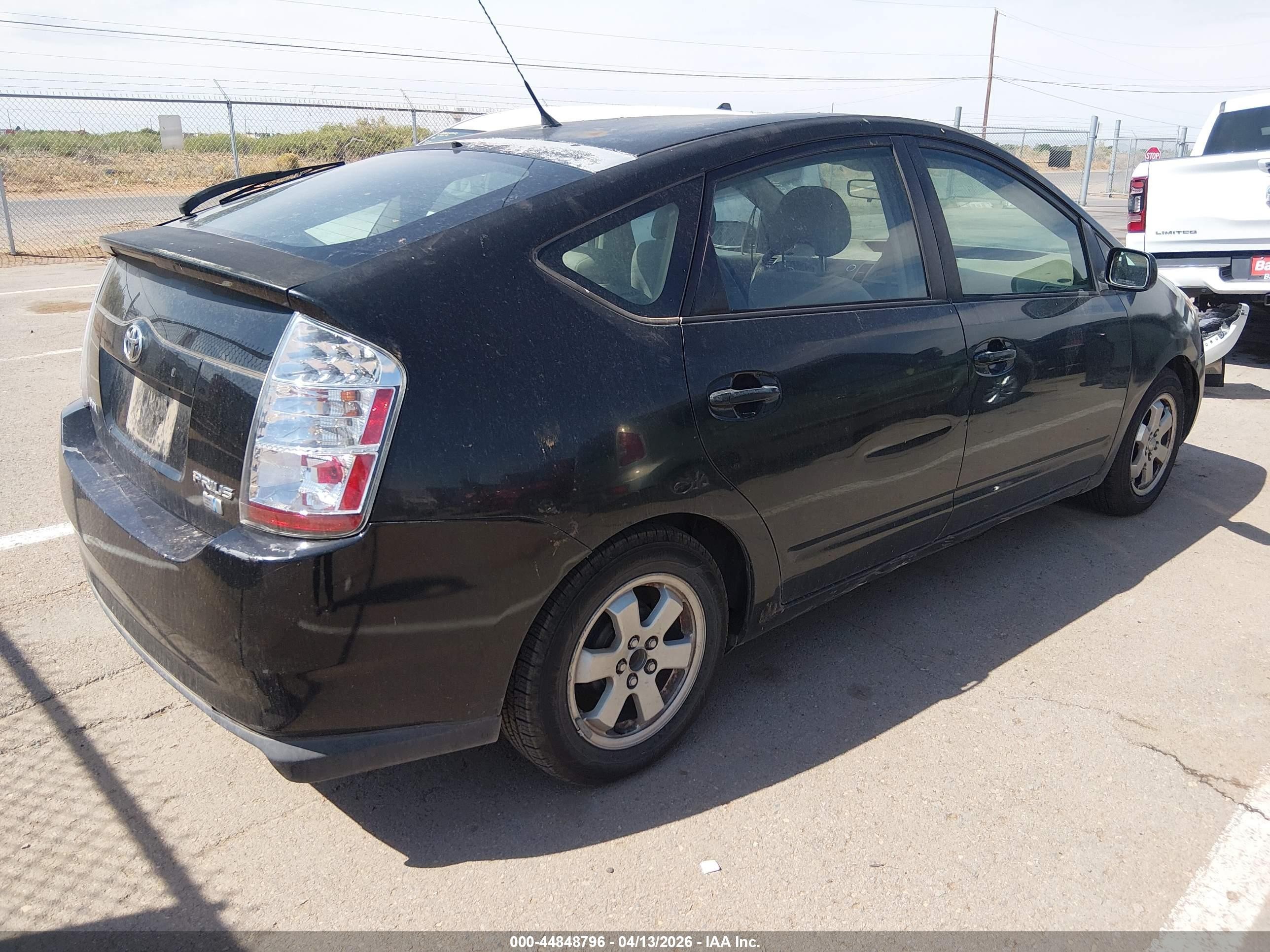 2005 Toyota Prius   Black vin: JTDKB20U153113107