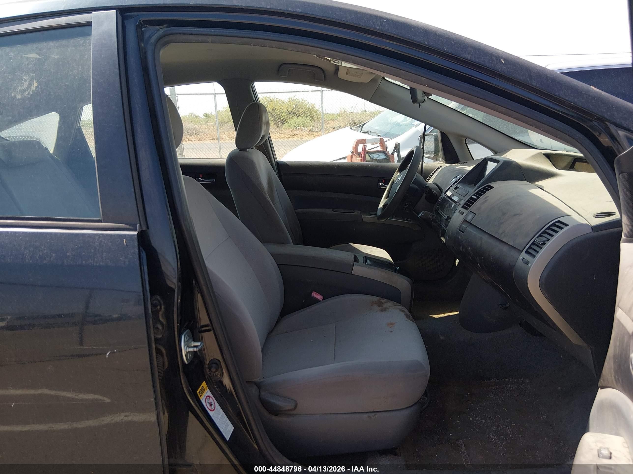 2005 Toyota Prius   Black vin: JTDKB20U153113107