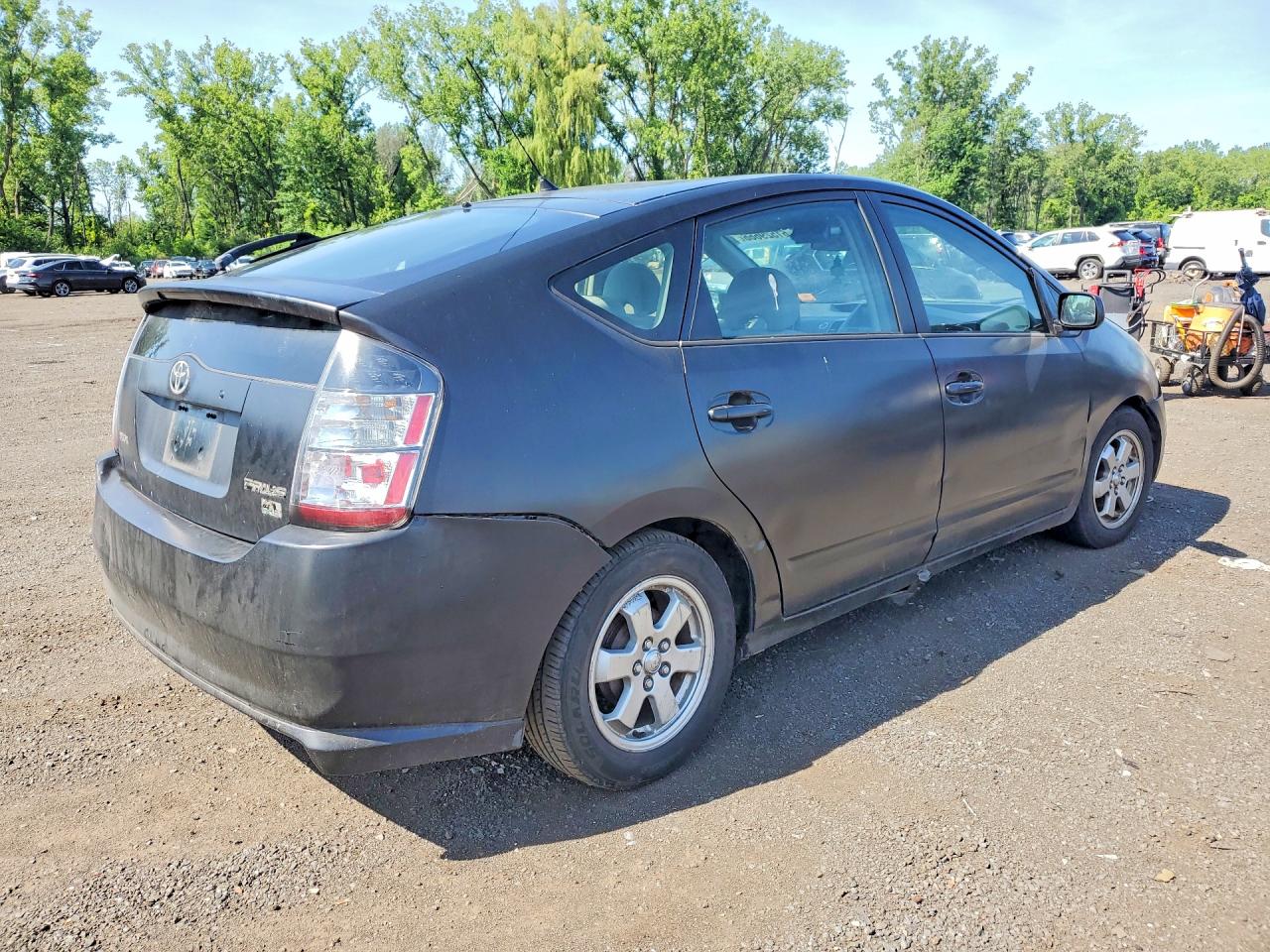 2005 Toyota Prius Base Black vin: JTDKB20U153113673