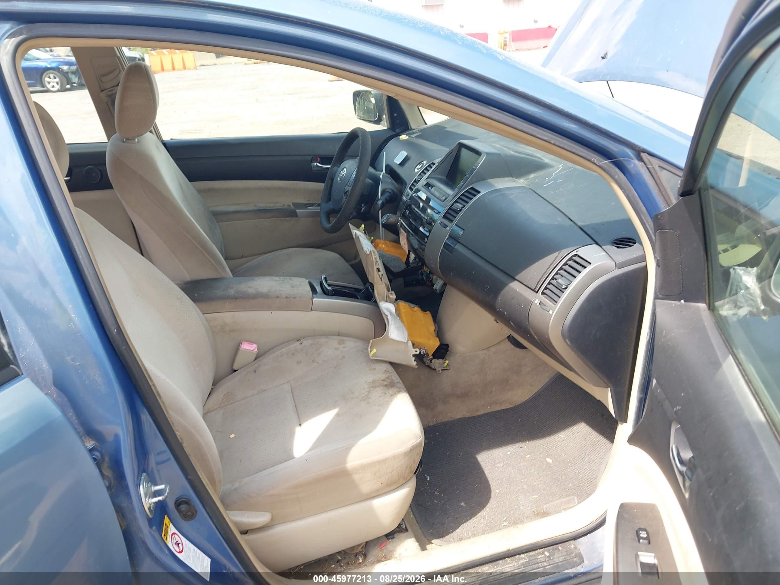 2005 Toyota Prius   Blue vin: JTDKB20U153117223