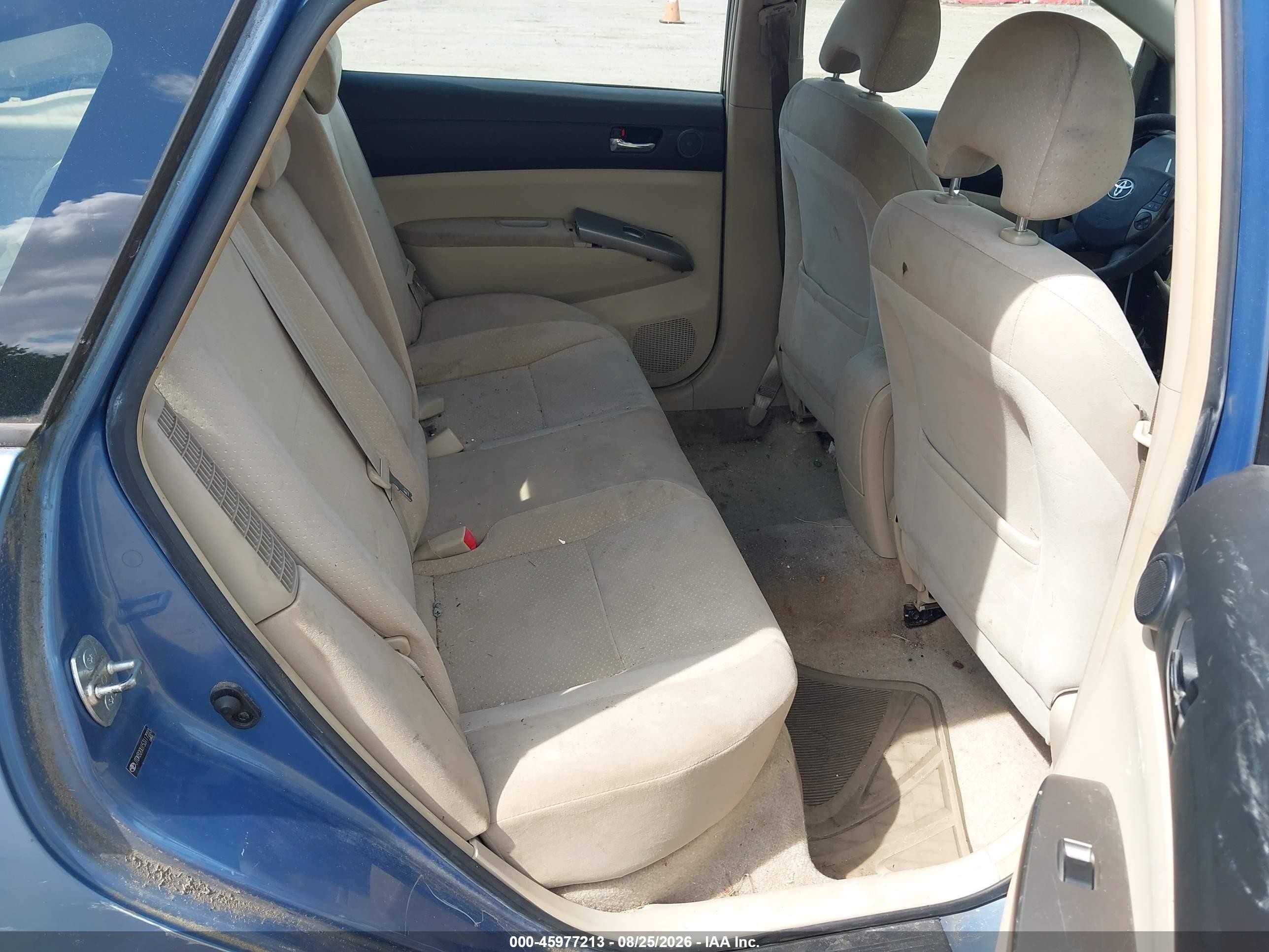 2005 Toyota Prius   Blue vin: JTDKB20U153117223
