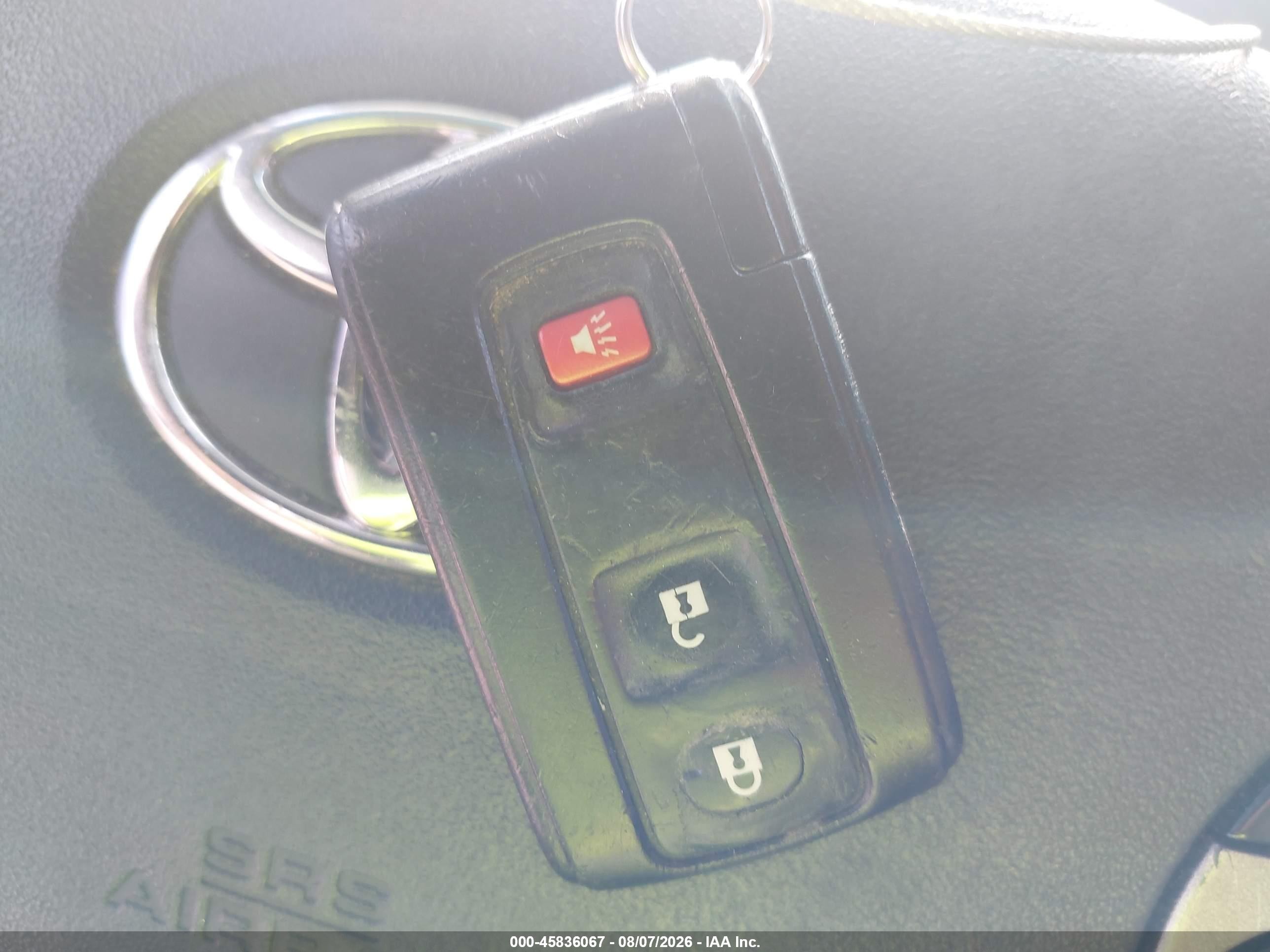 2005 Toyota Prius   Серый vin: JTDKB20U157021262