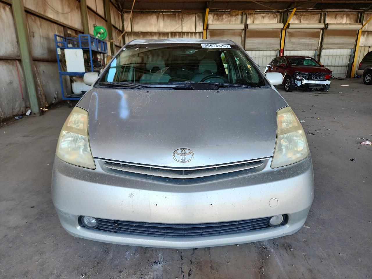2005 Toyota Prius Base Silver vin: JTDKB20U157034447