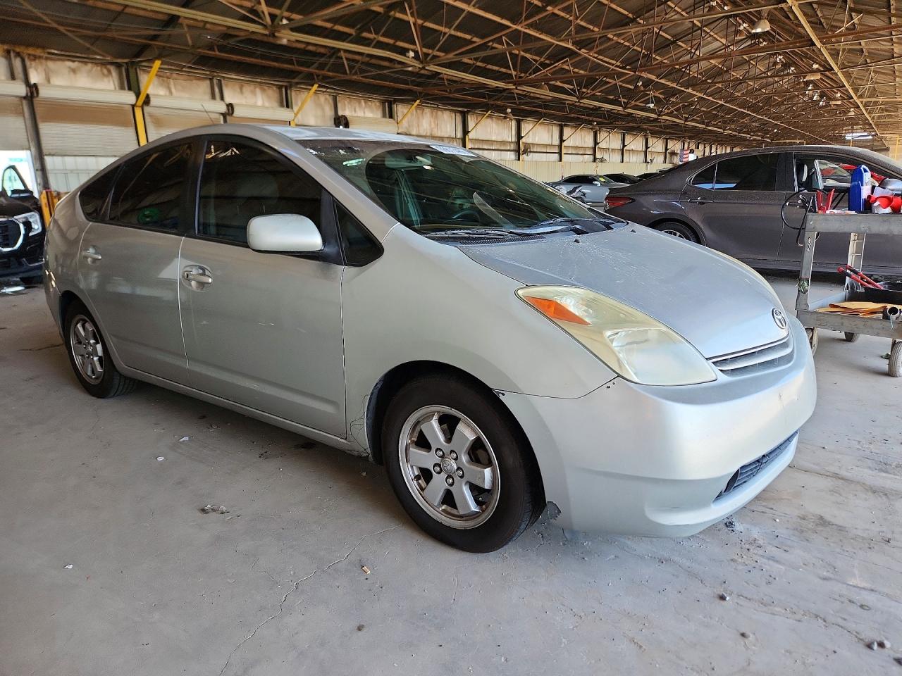 2005 Toyota Prius Base Silver vin: JTDKB20U157034447