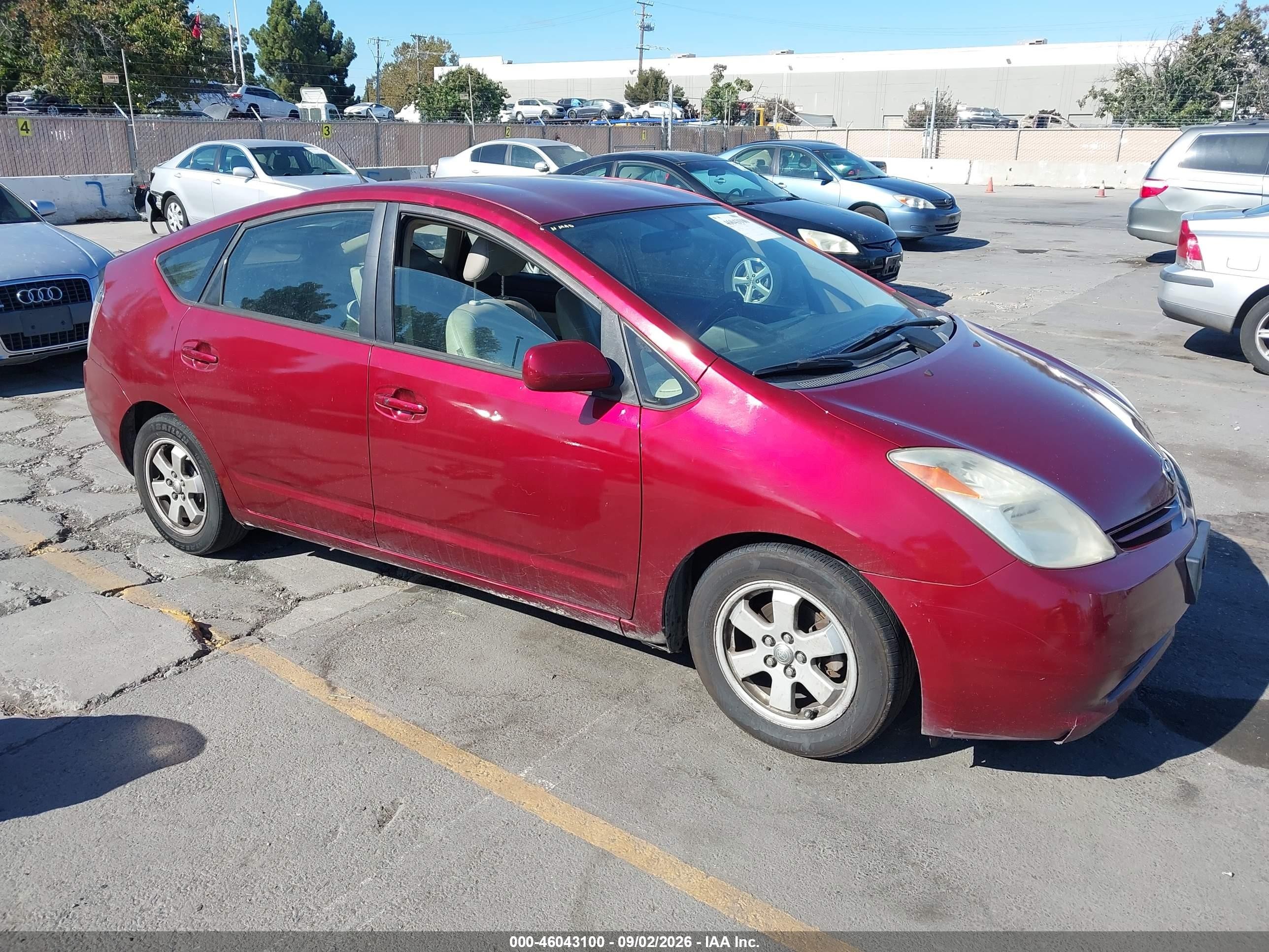 2005 Toyota Prius   Бордовый vin: JTDKB20U157053869