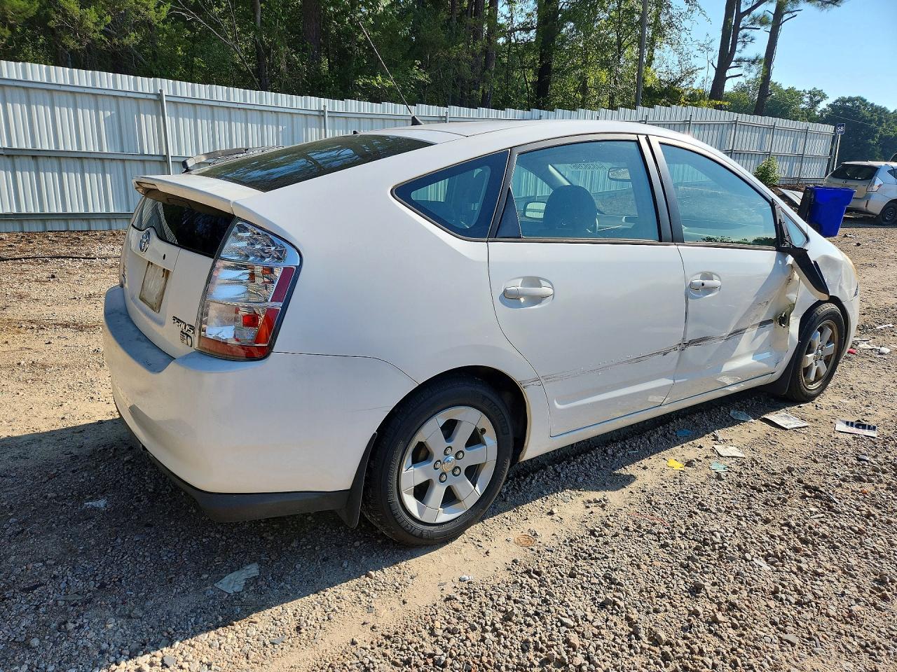 2006 Toyota Prius Base Silver vin: JTDKB20U163148201