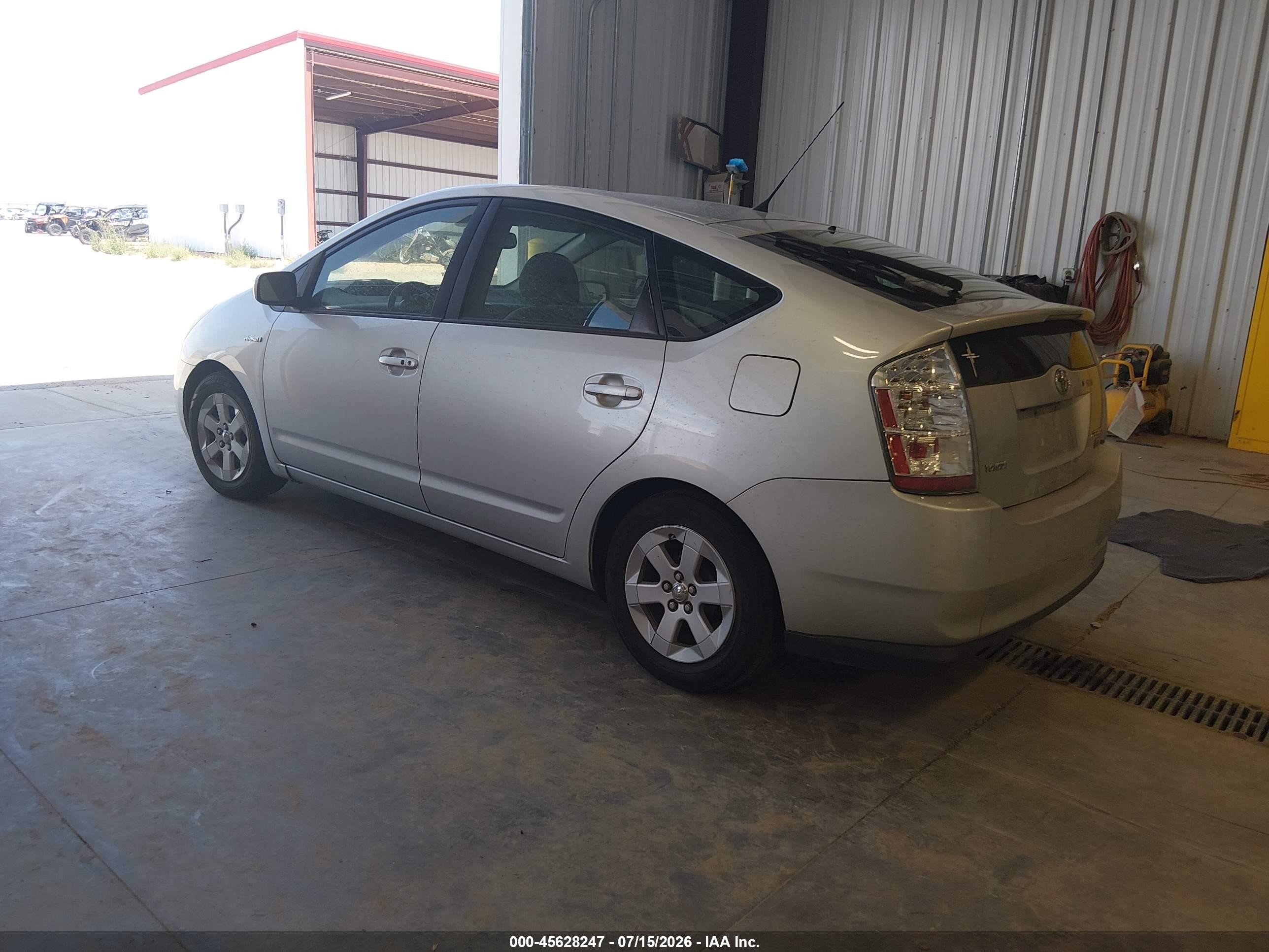 2006 Toyota Prius   Silver vin: JTDKB20U163151602