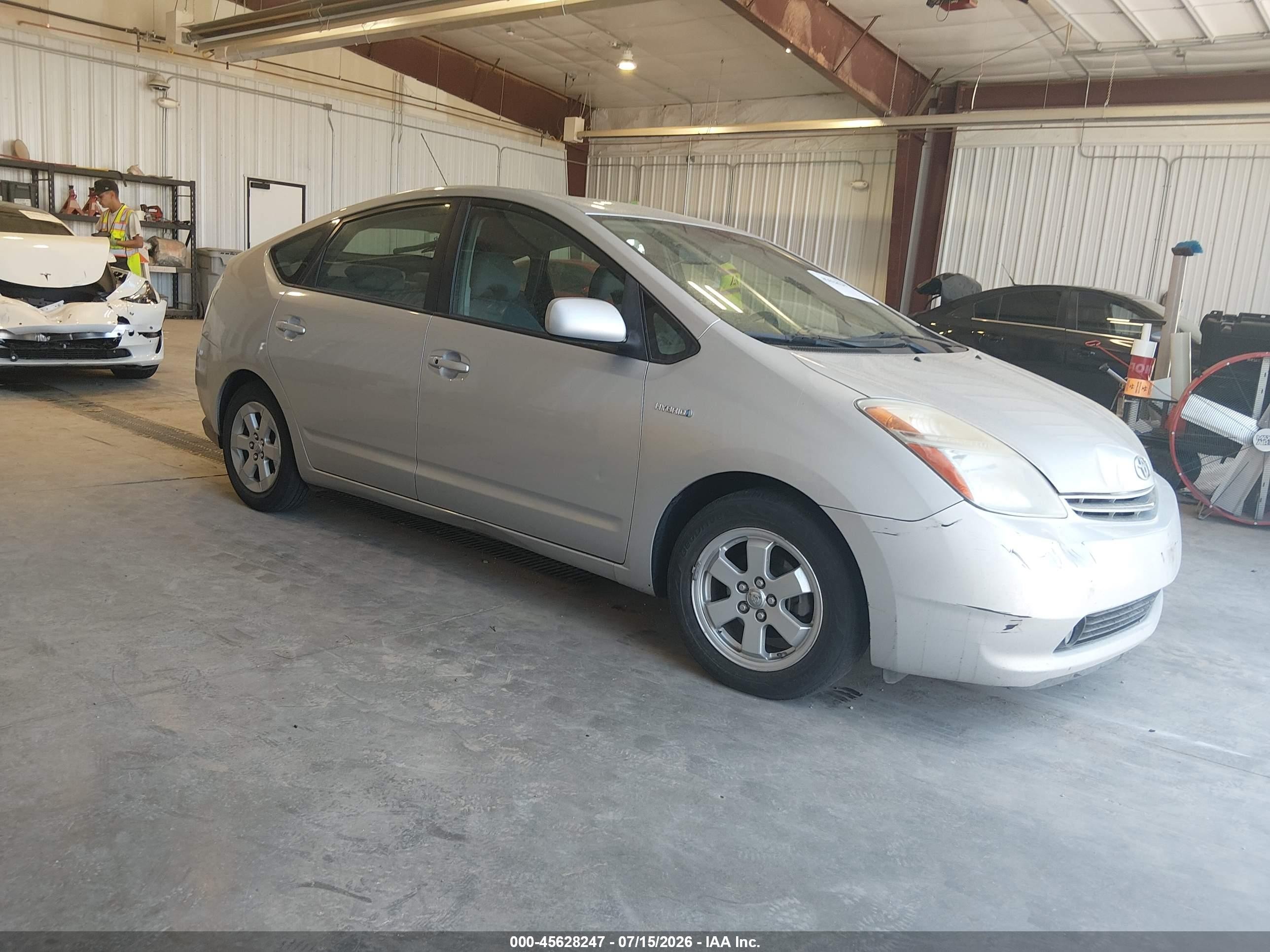 2006 Toyota Prius   Silver vin: JTDKB20U163151602