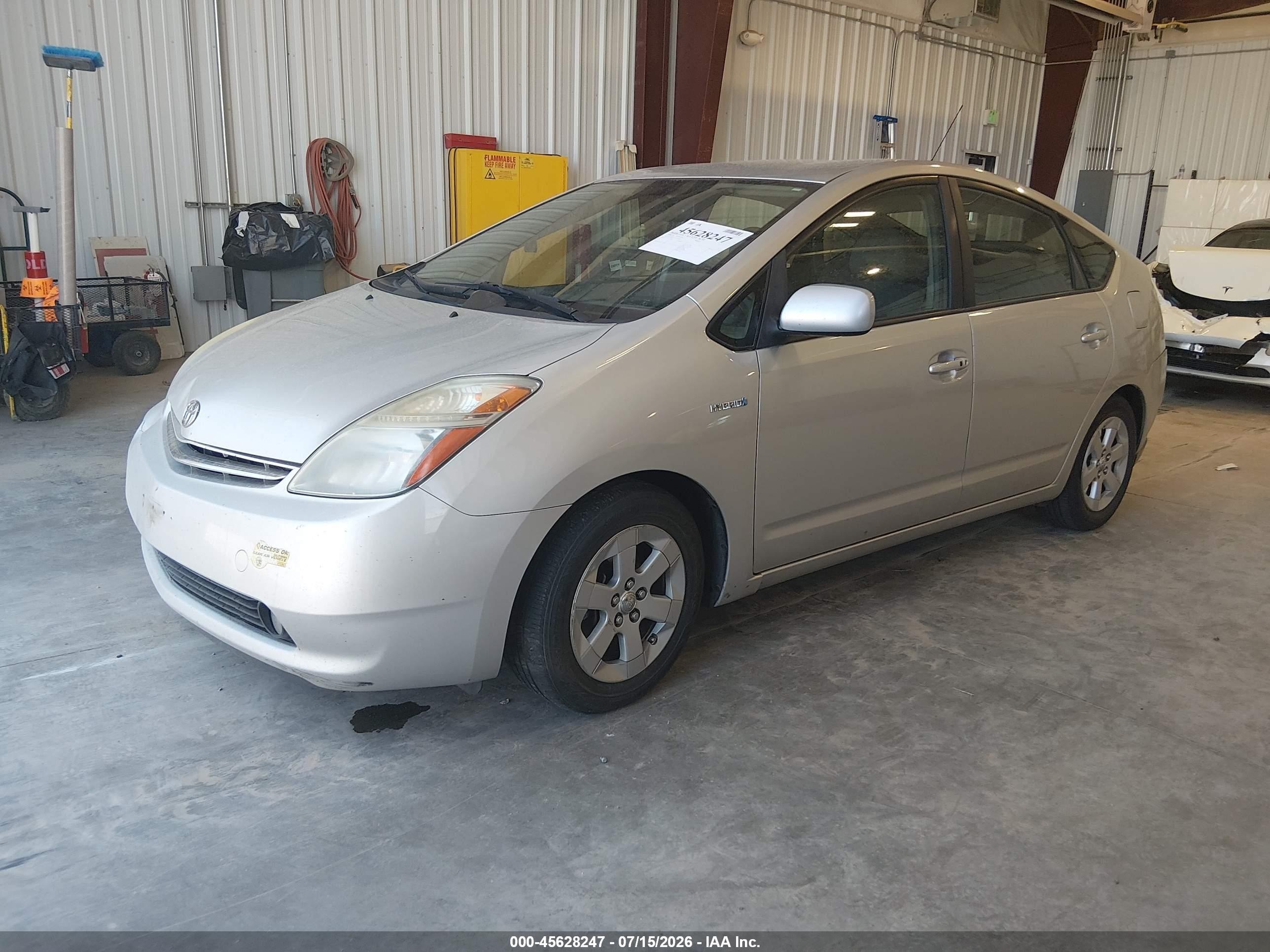2006 Toyota Prius   Silver vin: JTDKB20U163151602