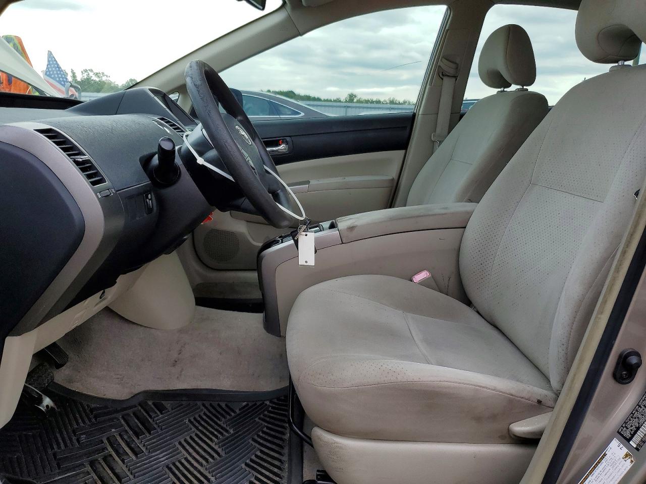 2006 Toyota Prius Base Gold vin: JTDKB20U163163782