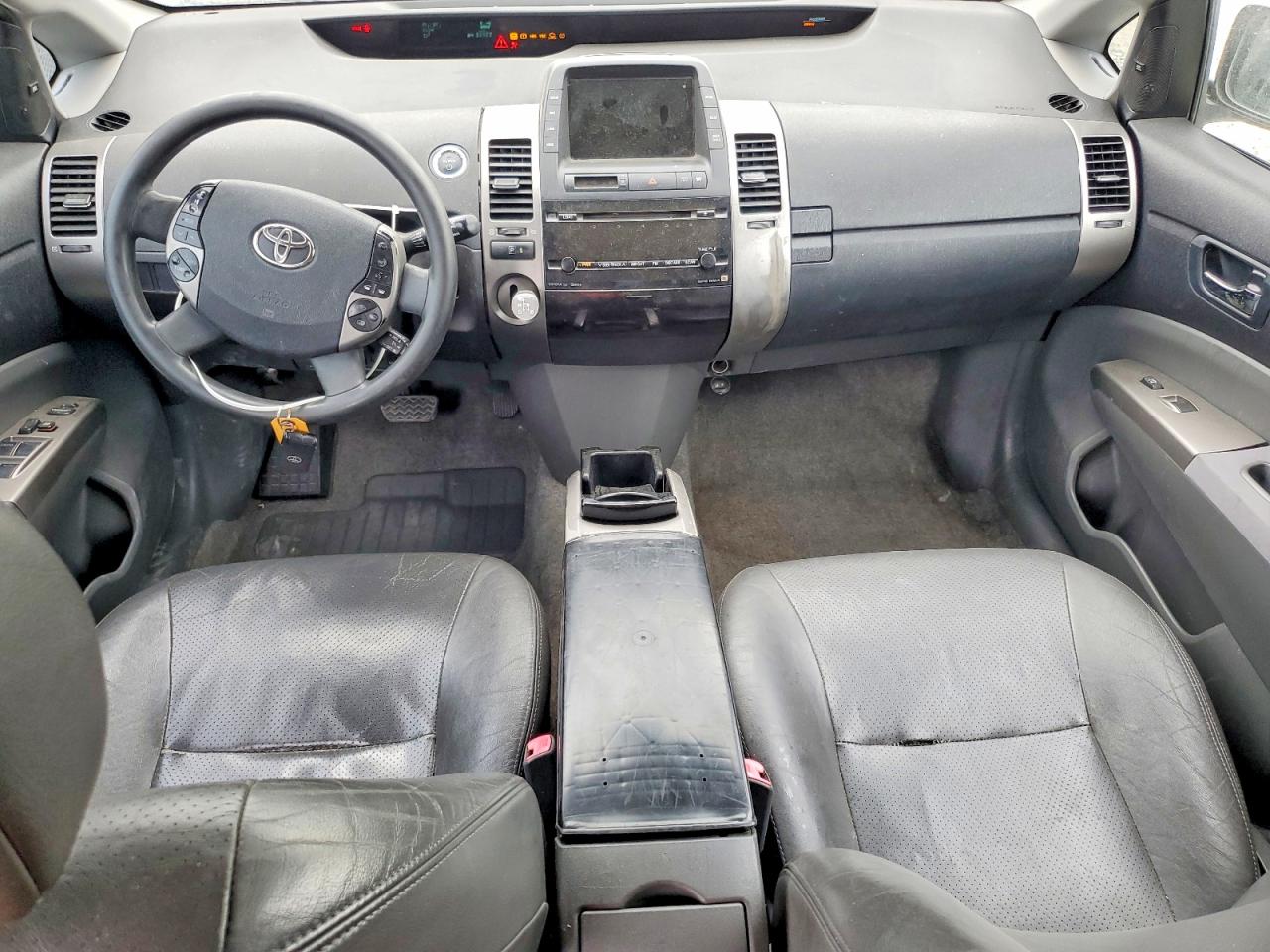 2006 Toyota Prius Base Silver vin: JTDKB20U167066980