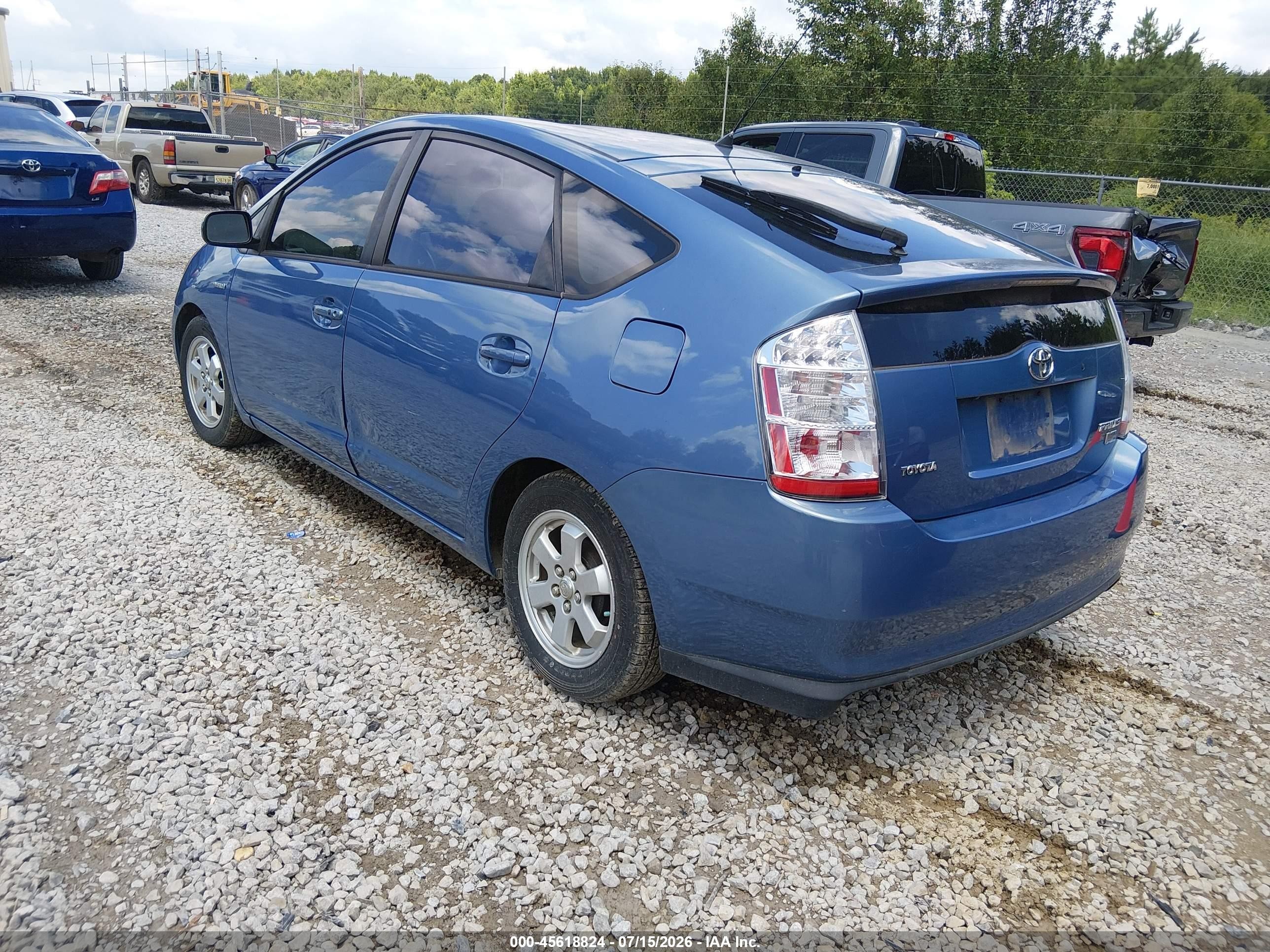 2006 Toyota Prius   Blue vin: JTDKB20U167068924