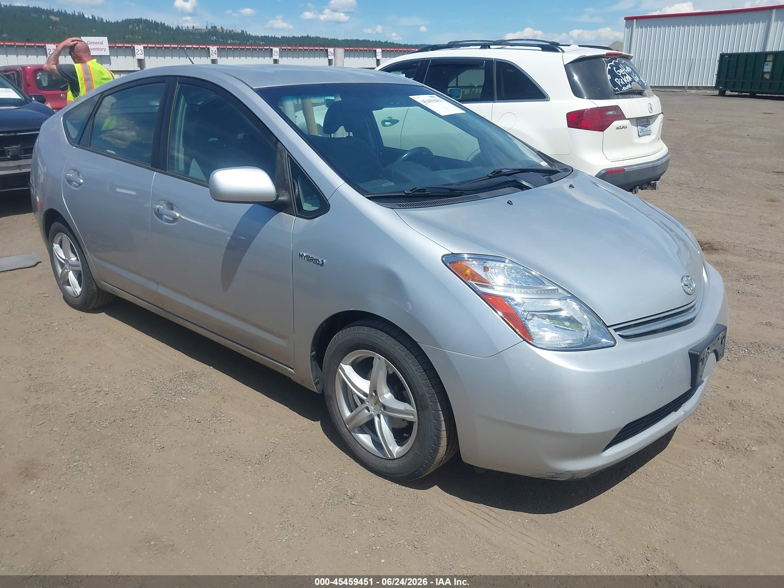 2006 Toyota Prius   Silver vin: JTDKB20U167075517