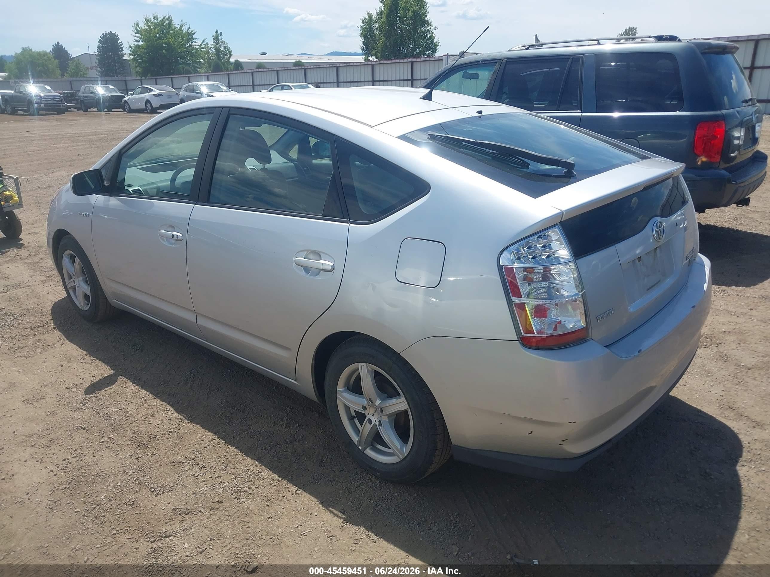 2006 Toyota Prius   Silver vin: JTDKB20U167075517