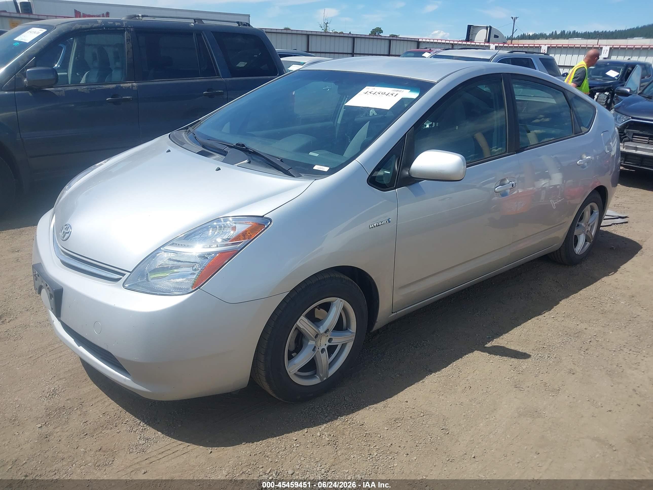 2006 Toyota Prius   Silver vin: JTDKB20U167075517