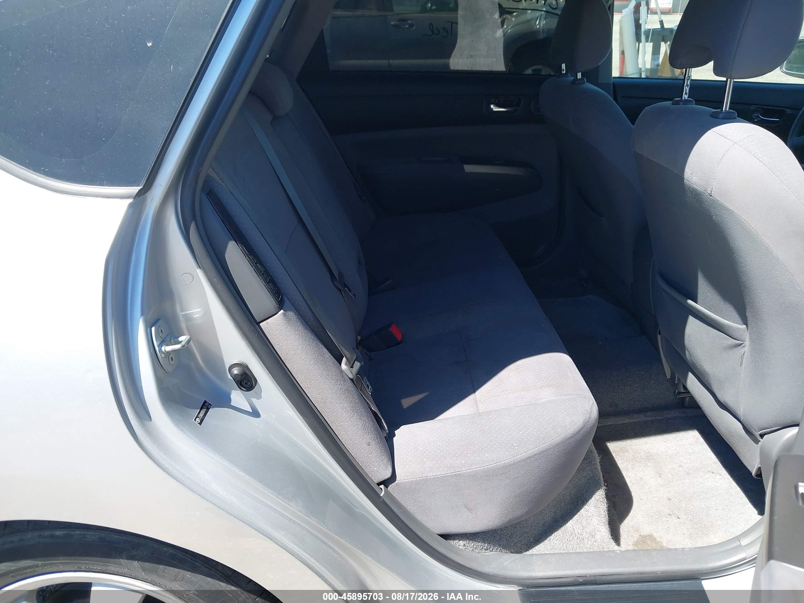 2006 Toyota Prius   Серебряный vin: JTDKB20U167513968