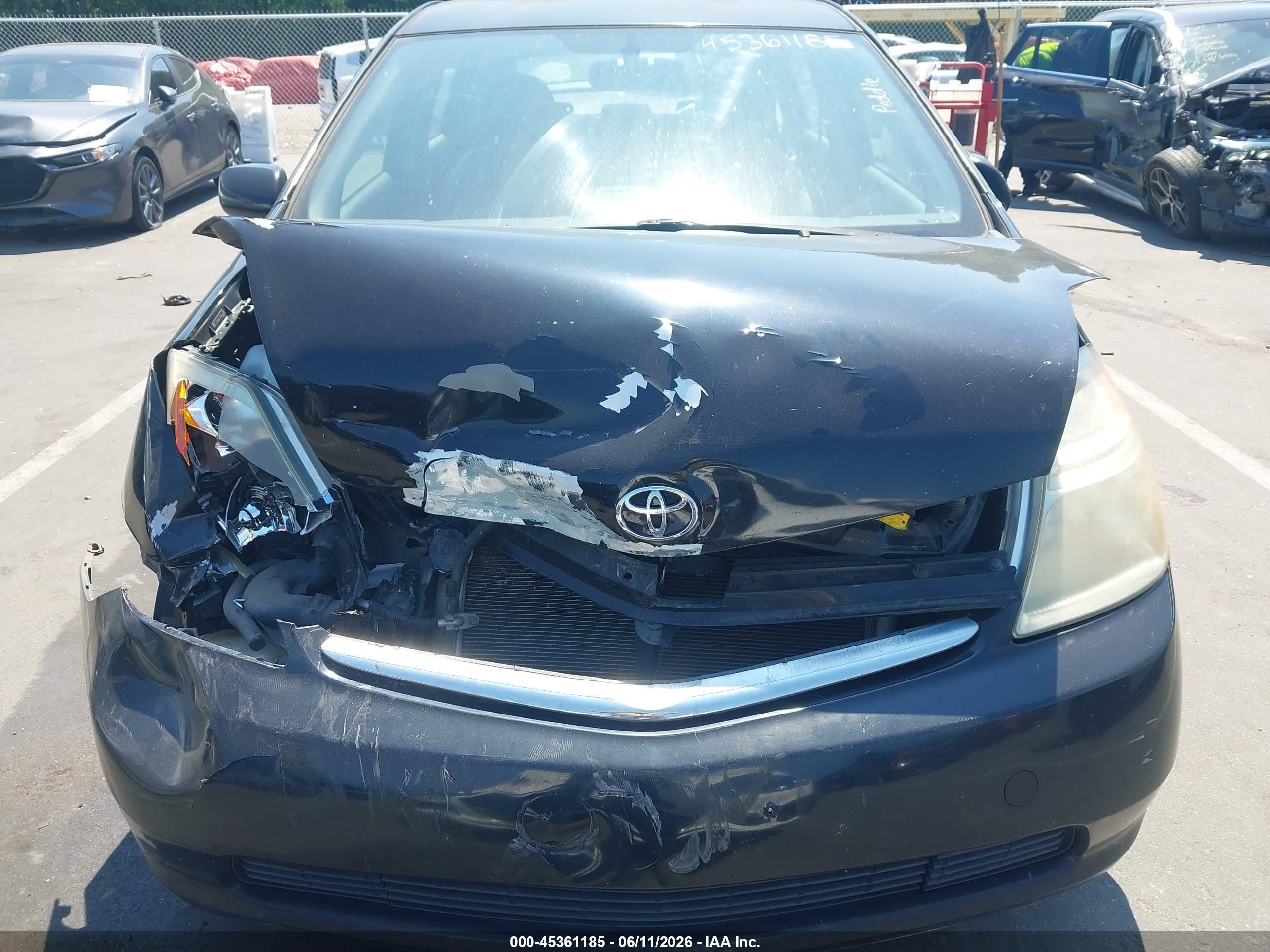 2007 Toyota Prius   Черный vin: JTDKB20U173221438