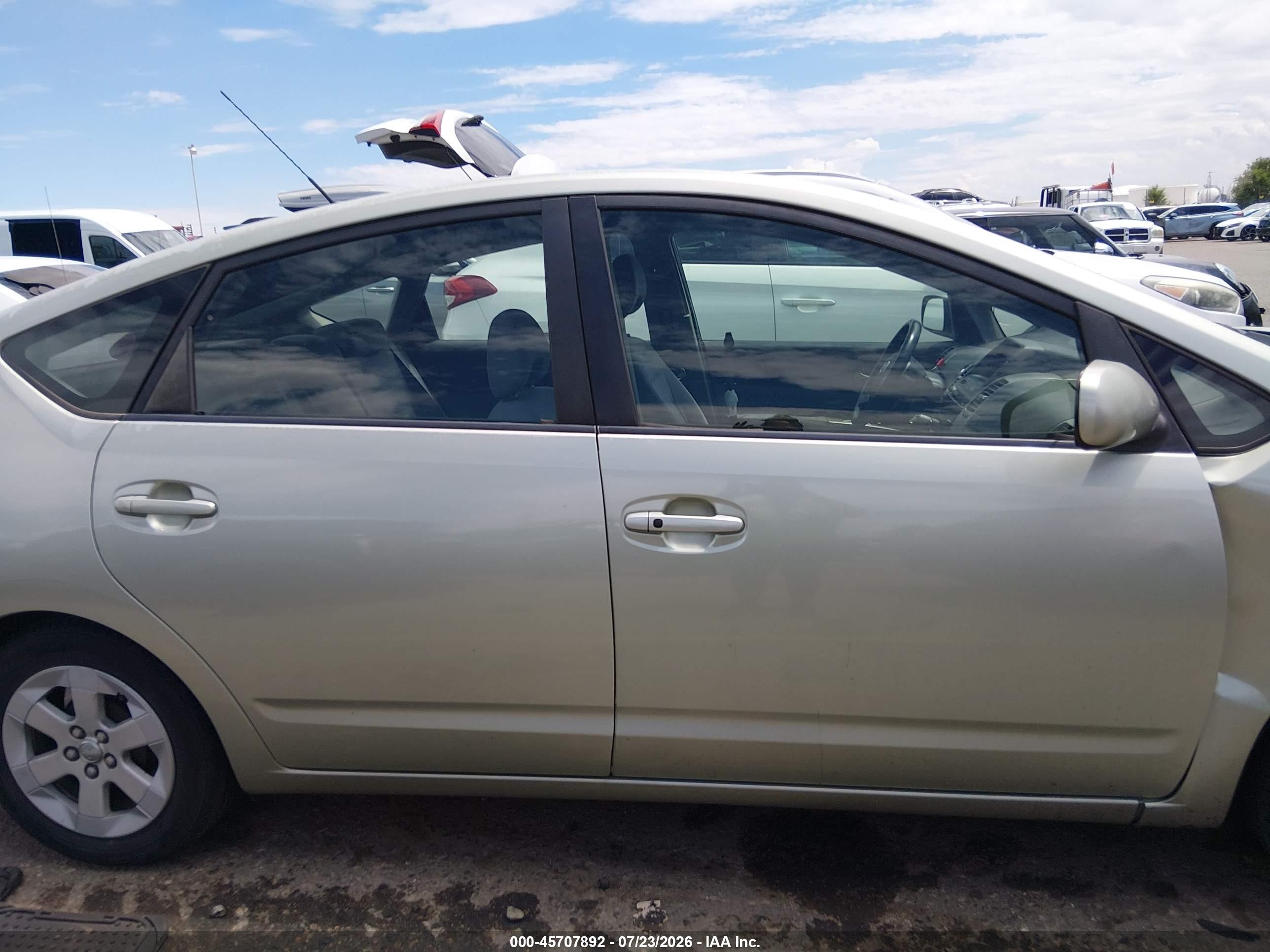 2007 Toyota Prius   Green vin: JTDKB20U173232942