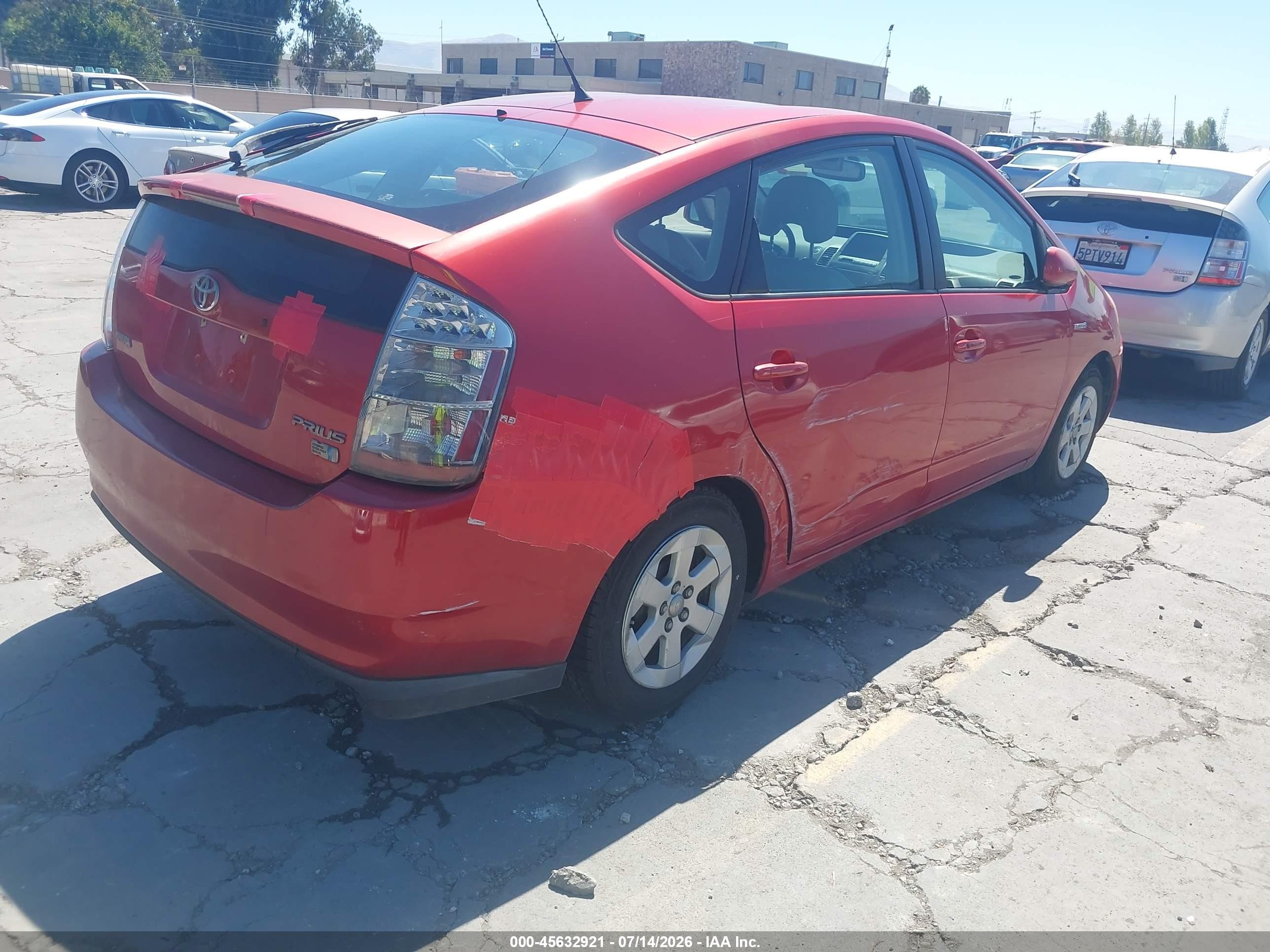 2007 Toyota Prius   Red vin: JTDKB20U173249403