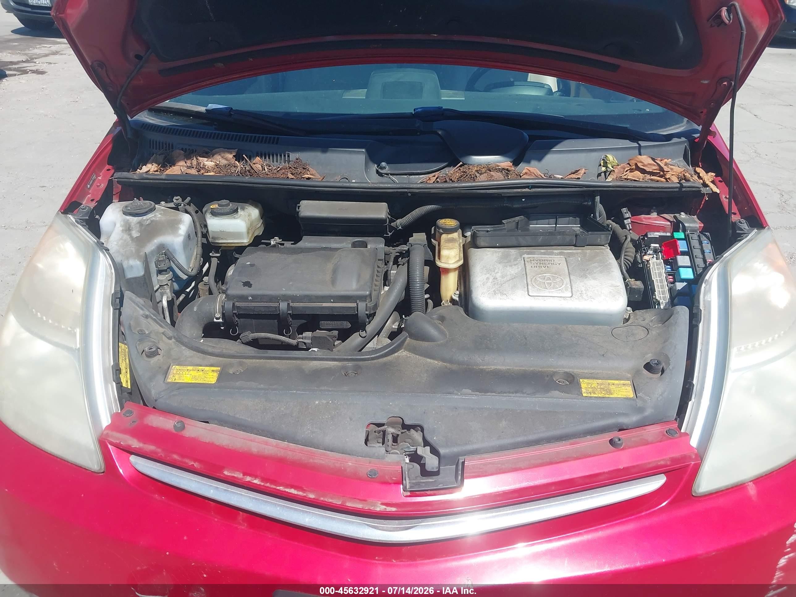 2007 Toyota Prius   Red vin: JTDKB20U173249403