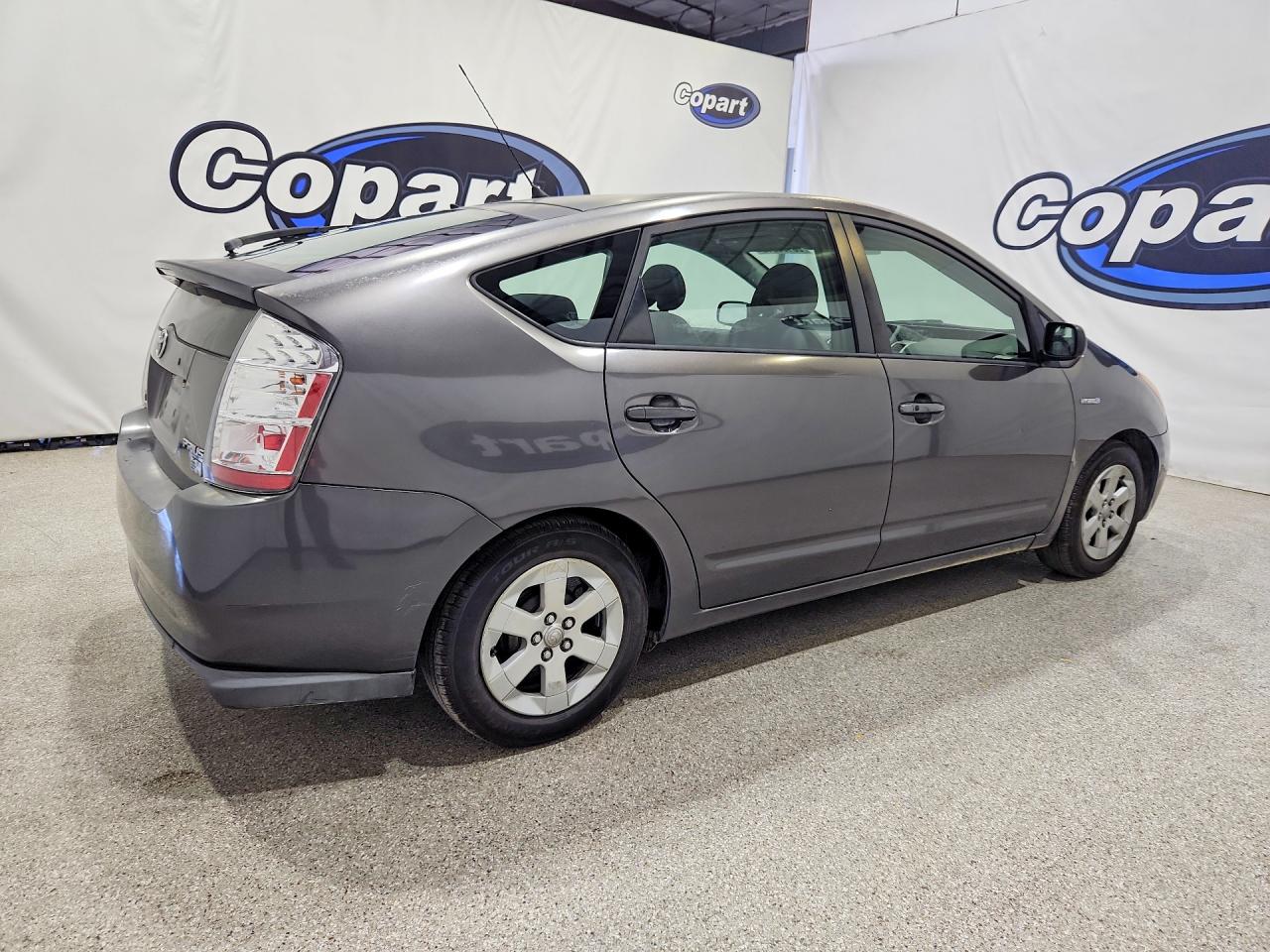 2007 Toyota Prius Base Gray vin: JTDKB20U173258635