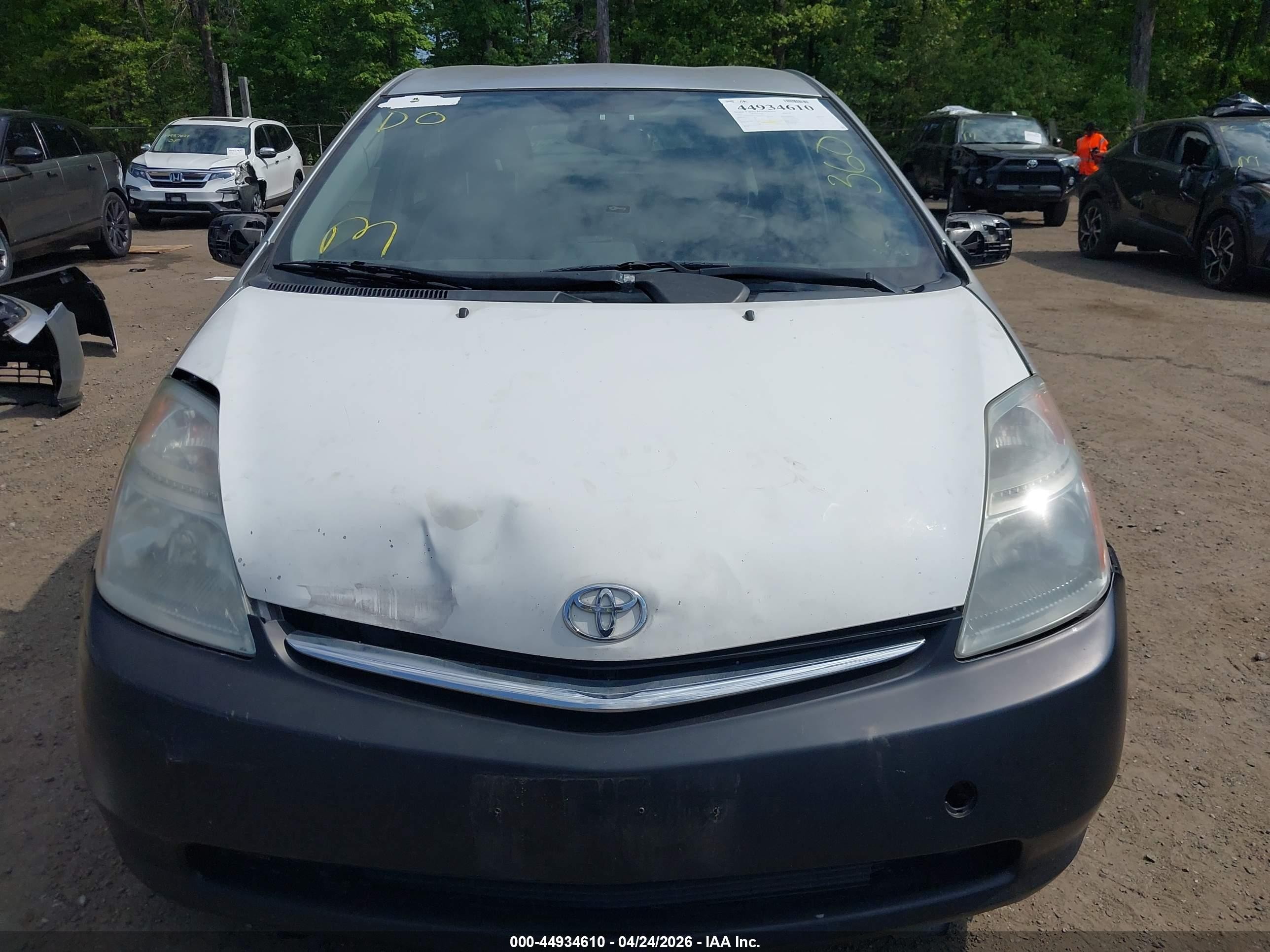 2007 Toyota Prius   Silver vin: JTDKB20U173272664