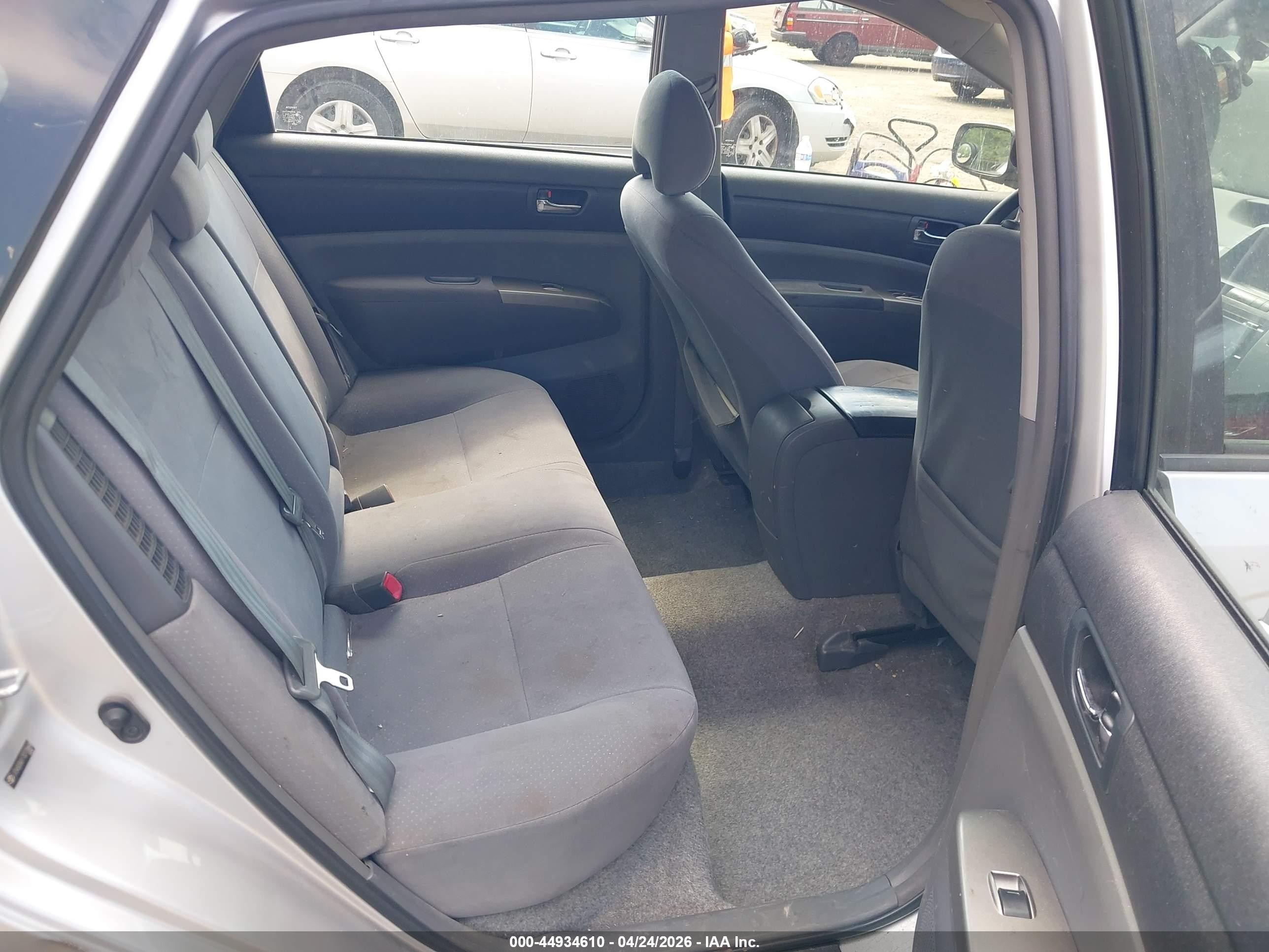 2007 Toyota Prius   Silver vin: JTDKB20U173272664