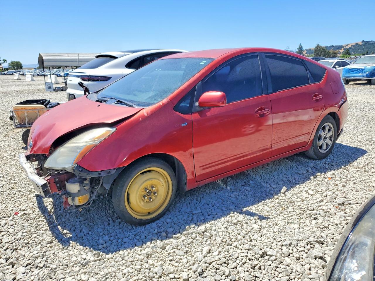 2007 Toyota Prius Base Красный vin: JTDKB20U173273460