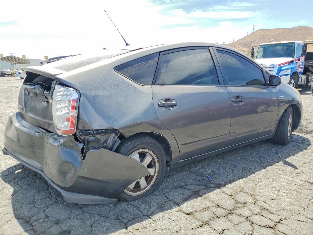 2007 Toyota Prius Base Gray vin: JTDKB20U173277105