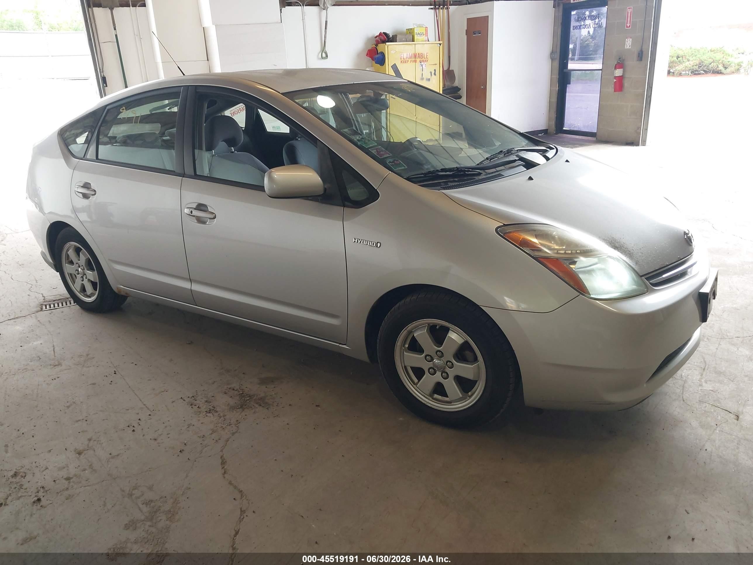 2007 Toyota Prius   Silver vin: JTDKB20U173291554
