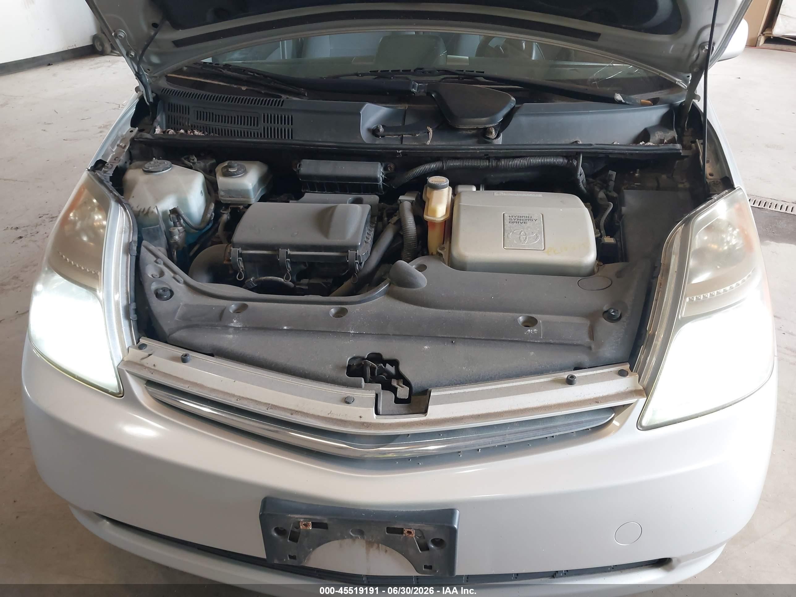 2007 Toyota Prius   Silver vin: JTDKB20U173291554