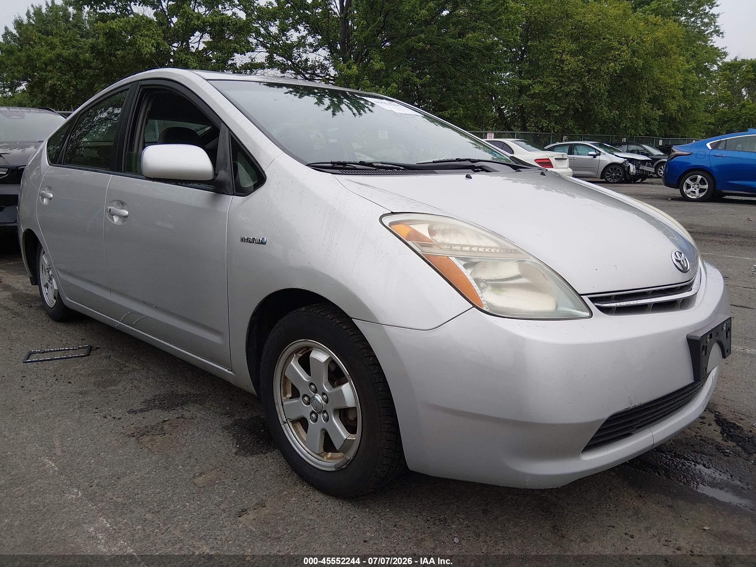 2007 Toyota Prius Silver vin: JTDKB20U177576926