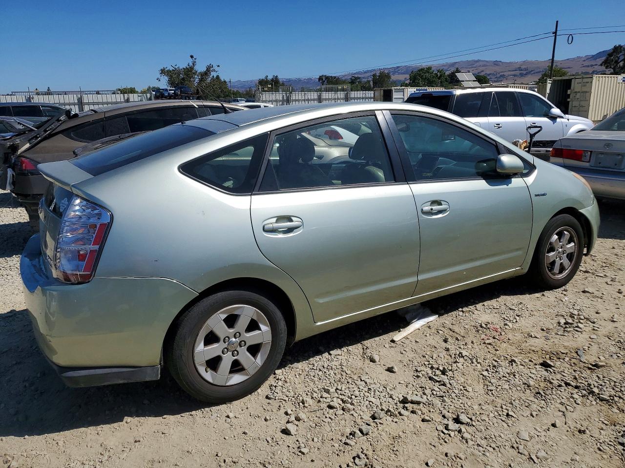 2007 Toyota Prius Base Green vin: JTDKB20U177601016