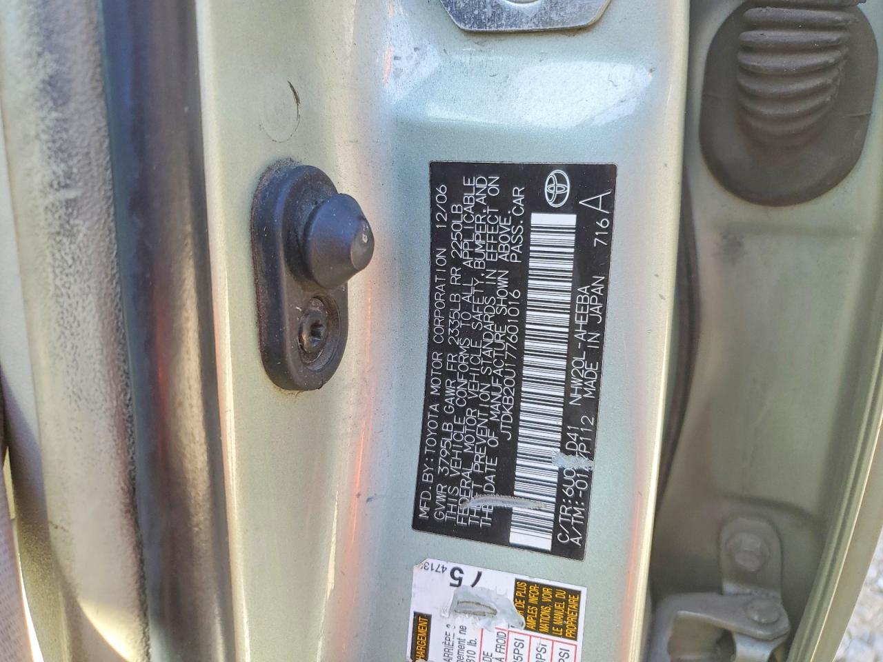 2007 Toyota Prius Base Green vin: JTDKB20U177601016