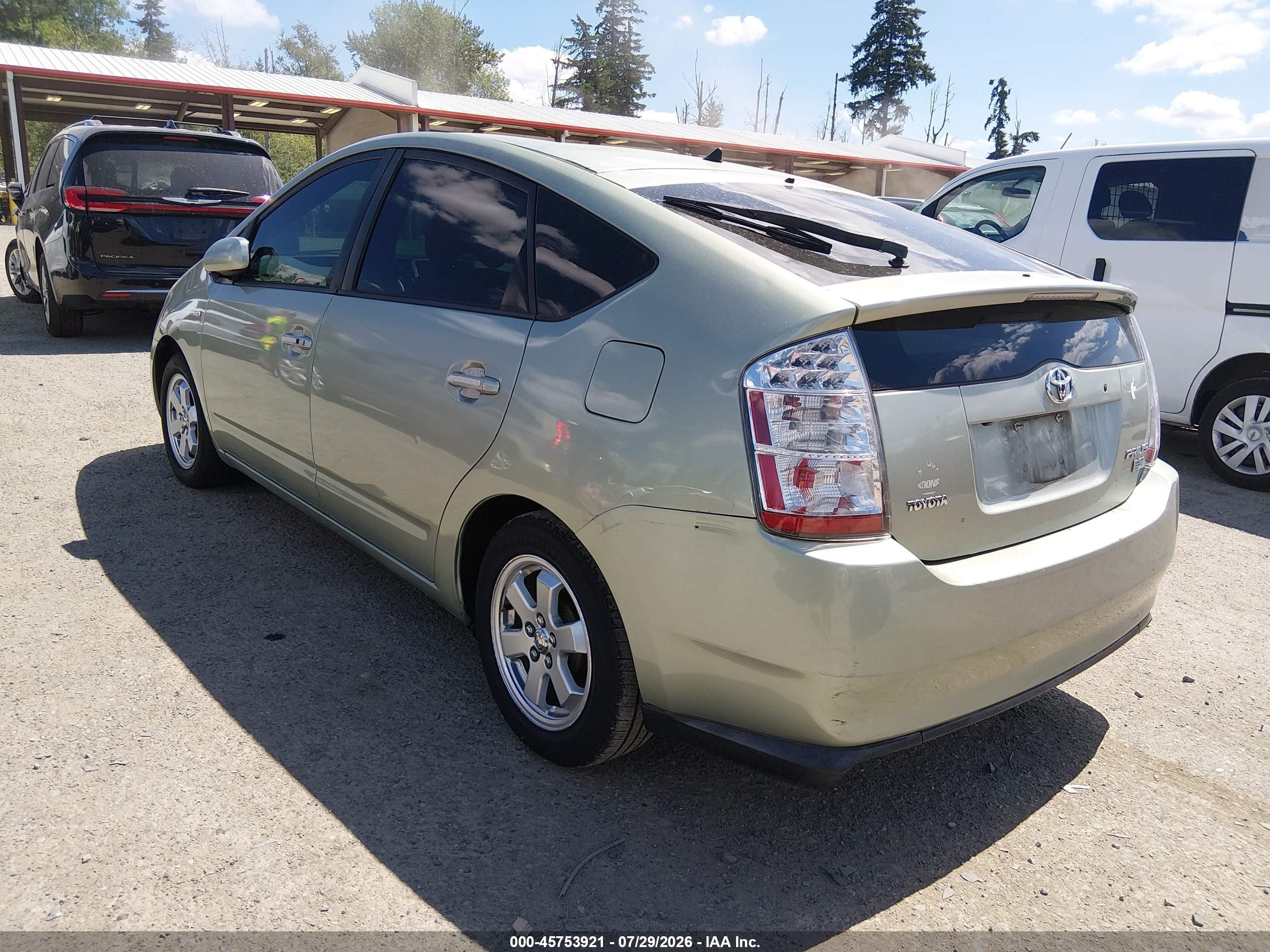 2007 Toyota Prius   Зеленый vin: JTDKB20U177604157