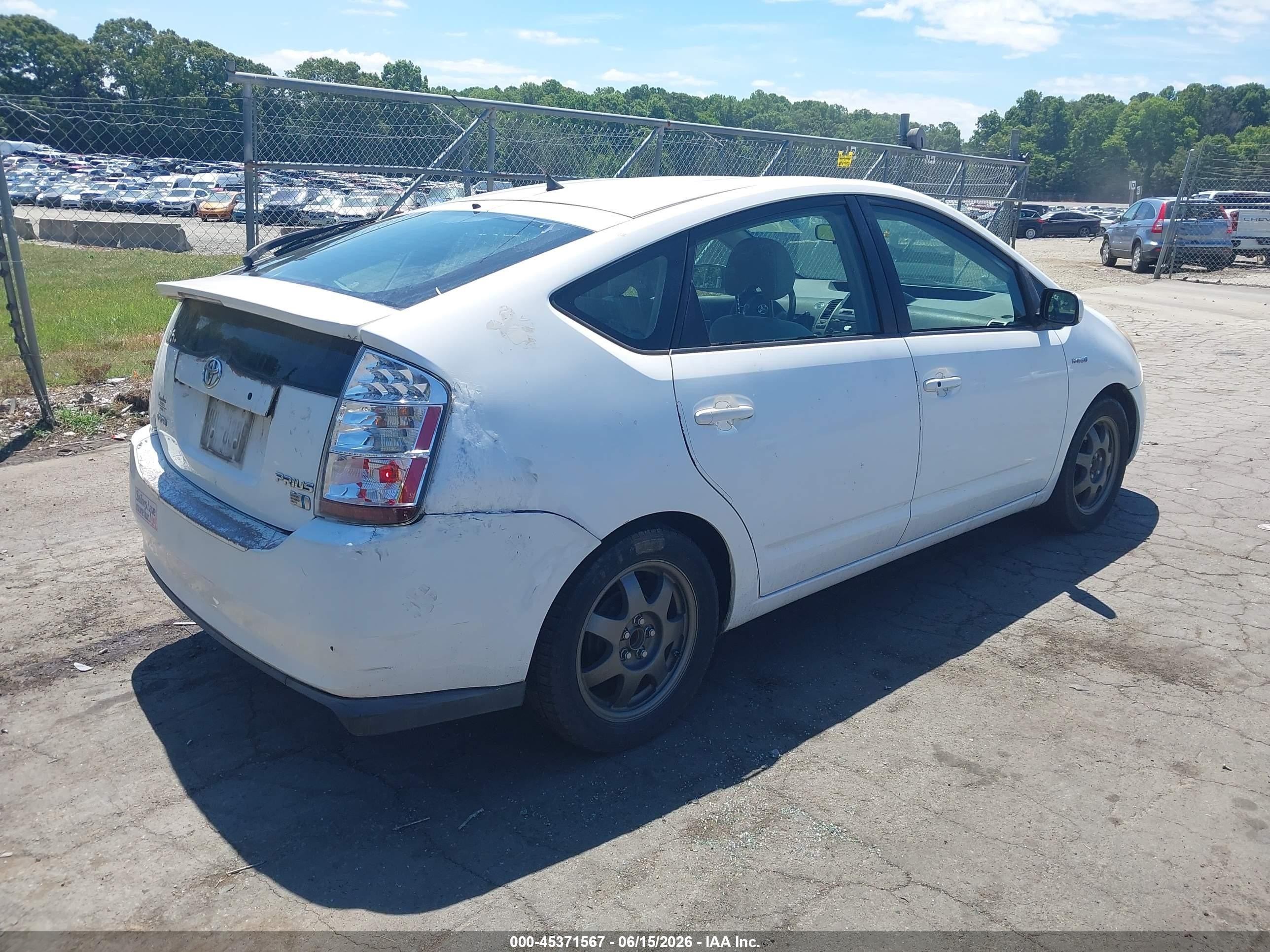 2007 Toyota Prius Touring White vin: JTDKB20U177625073