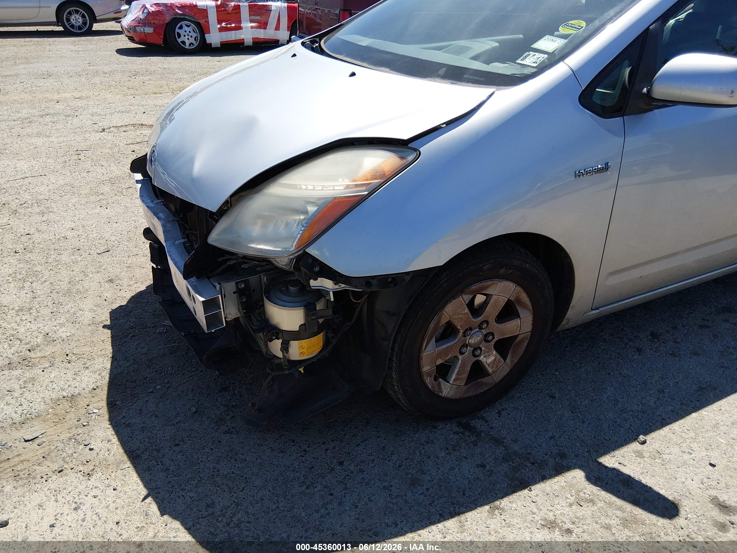 2007 Toyota Prius   Серебряный vin: JTDKB20U177625171