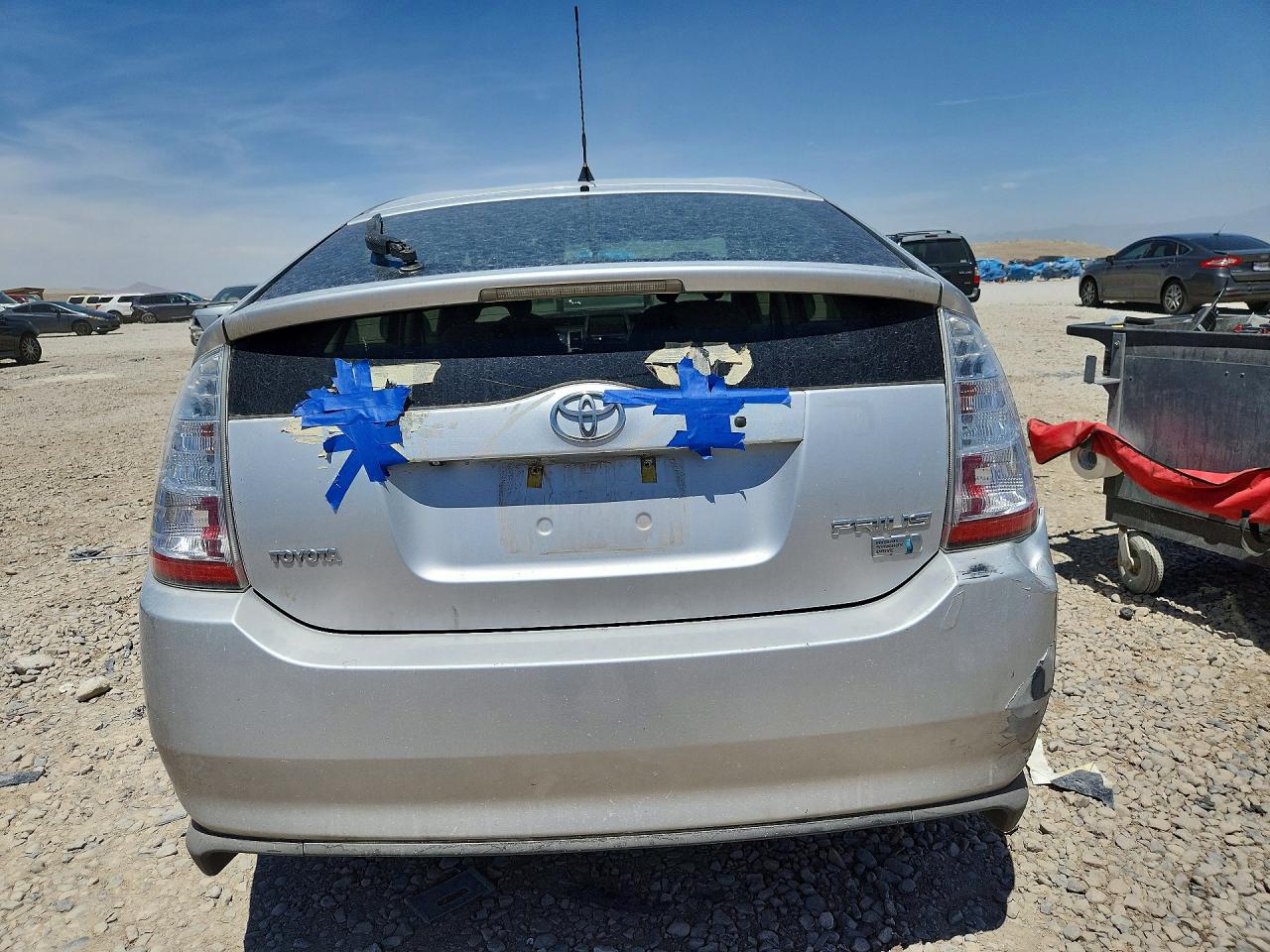 2007 Toyota Prius Base Silver vin: JTDKB20U177634386