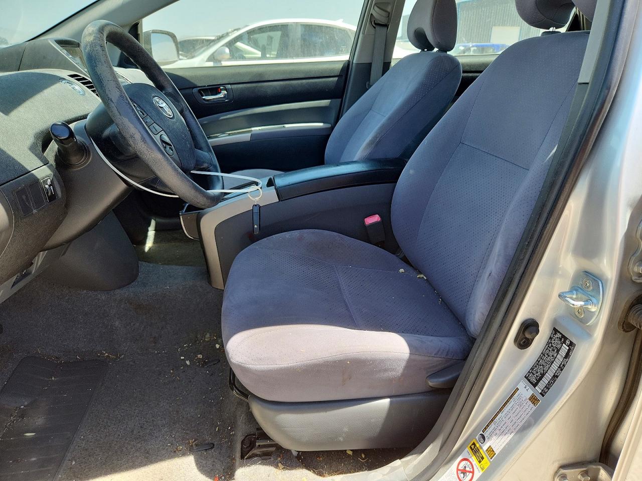 2007 Toyota Prius Base Silver vin: JTDKB20U177634386
