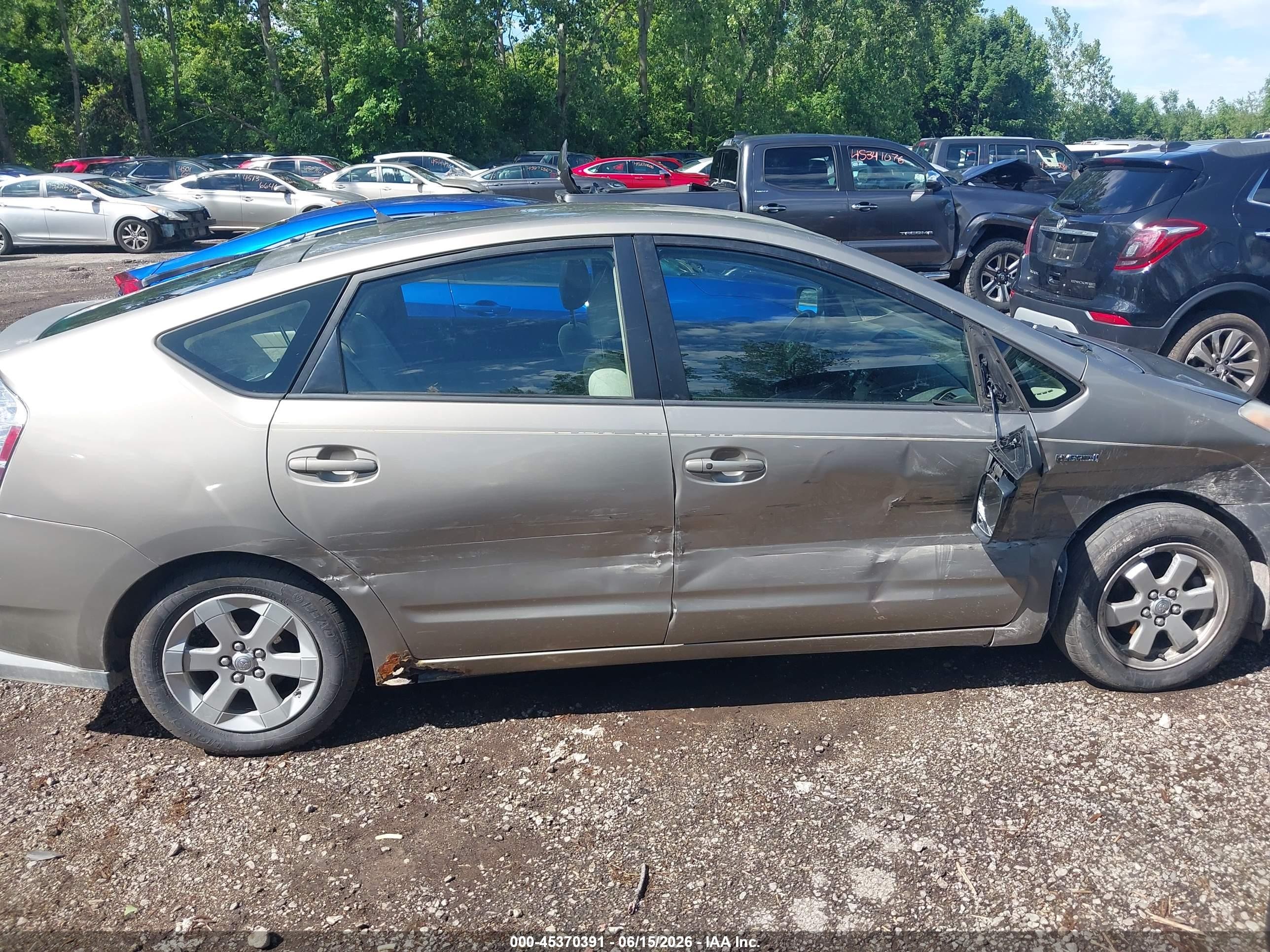 2007 Toyota Prius   Золотой vin: JTDKB20U177651933