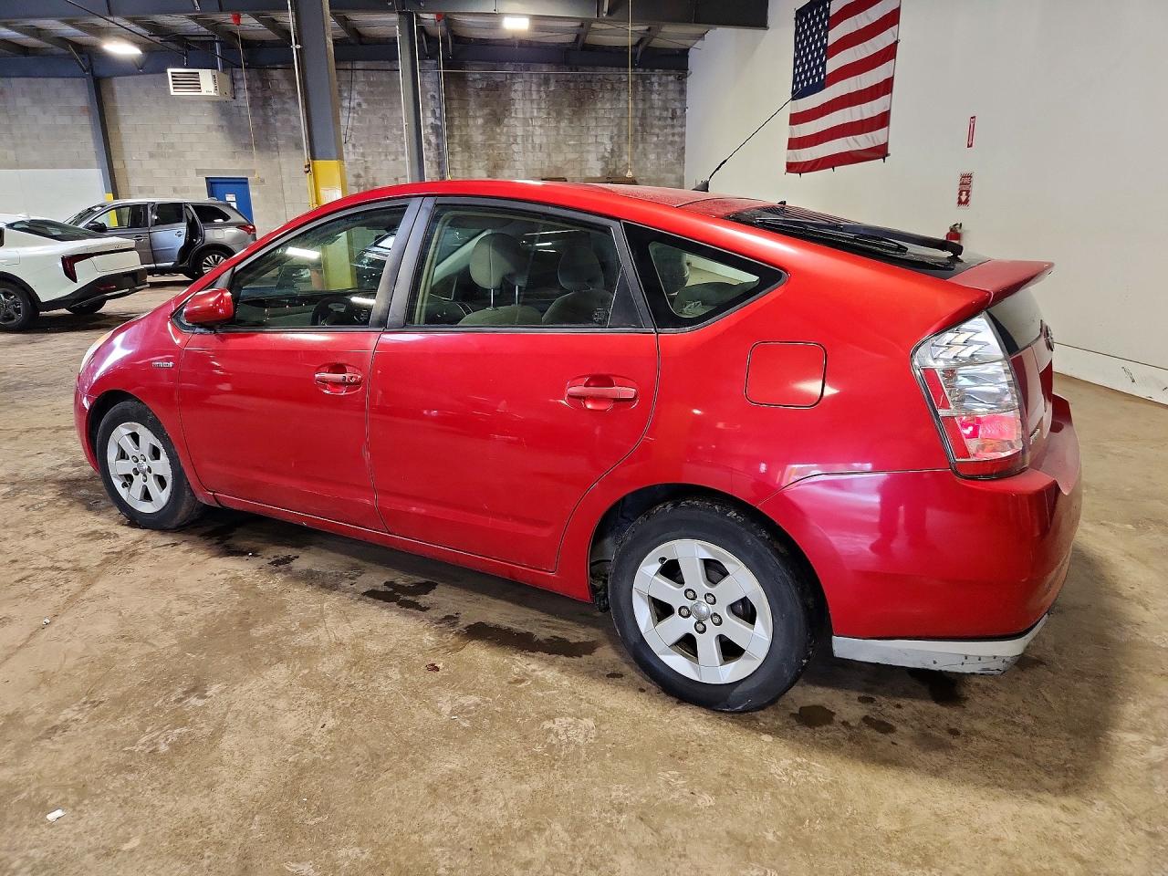 2007 Toyota Prius Base Red vin: JTDKB20U177662902