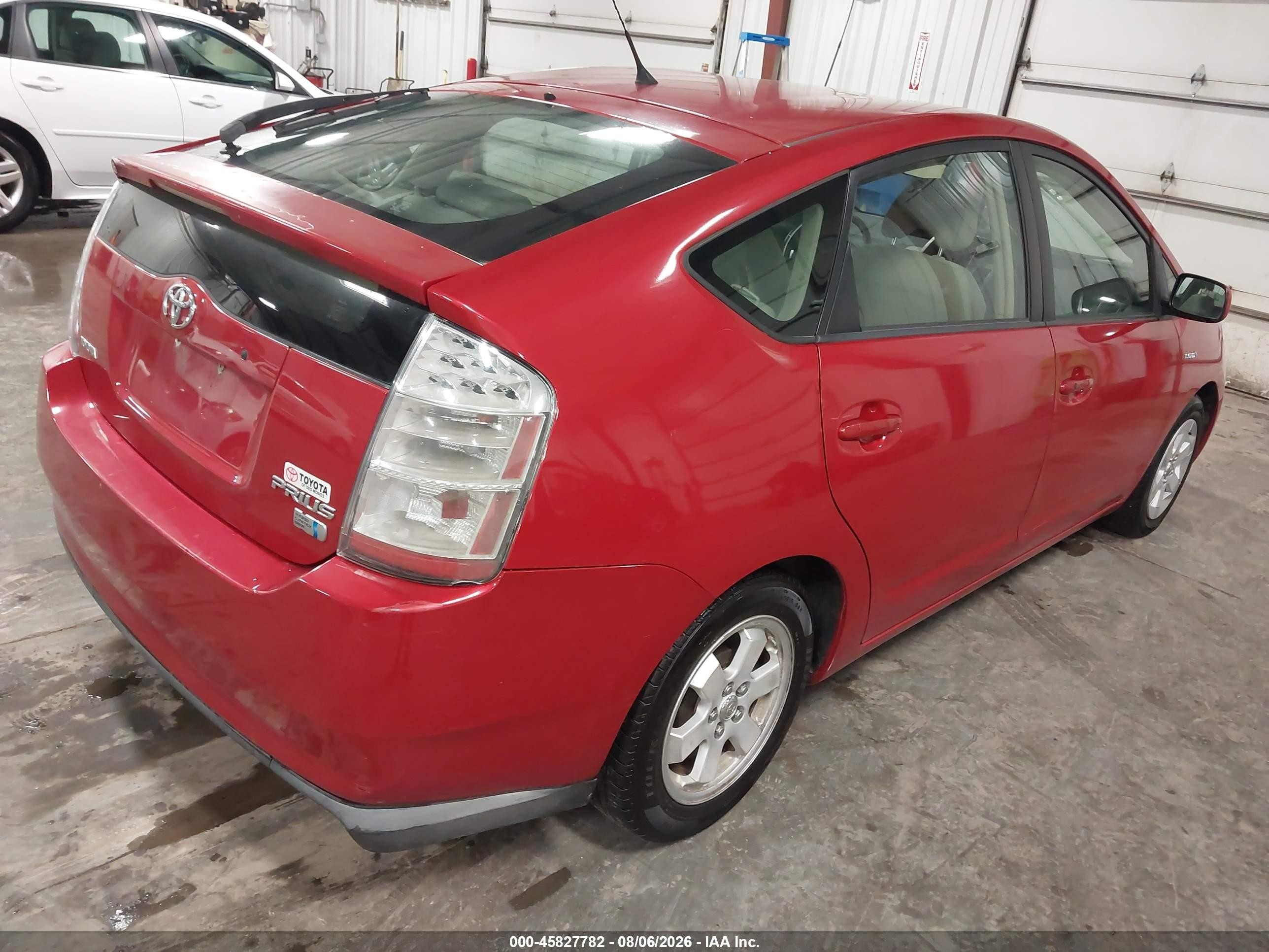 2007 Toyota Prius   Красный vin: JTDKB20U177670739