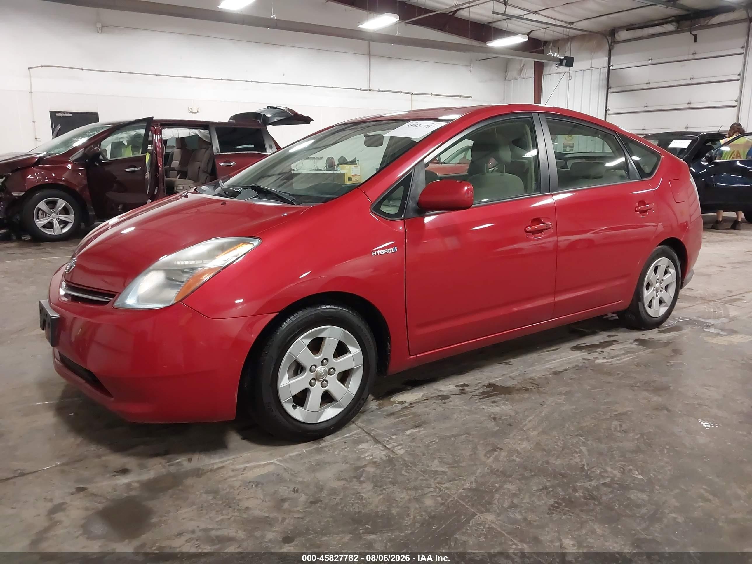 2007 Toyota Prius   Красный vin: JTDKB20U177670739