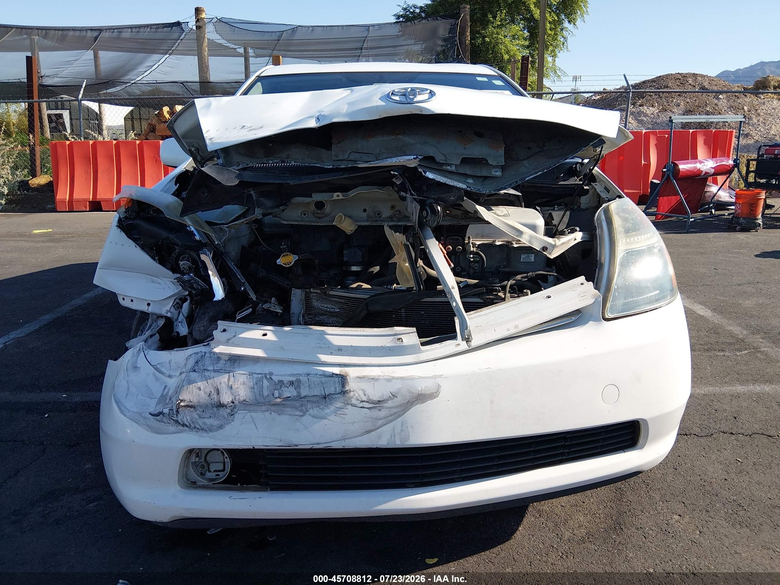2007 Toyota Prius   White vin: JTDKB20U177678159