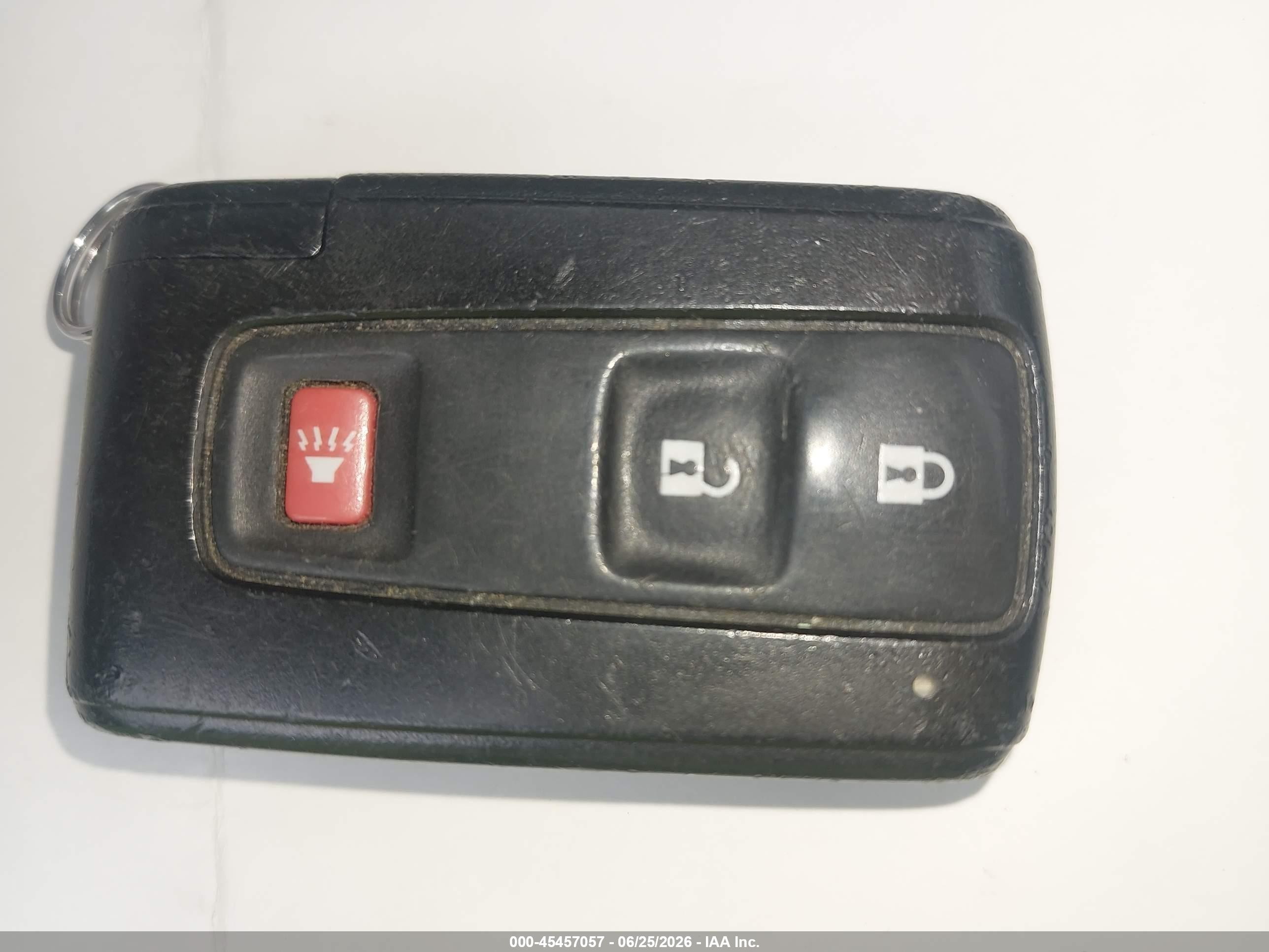 2007 Toyota Prius   Silver vin: JTDKB20U177689890