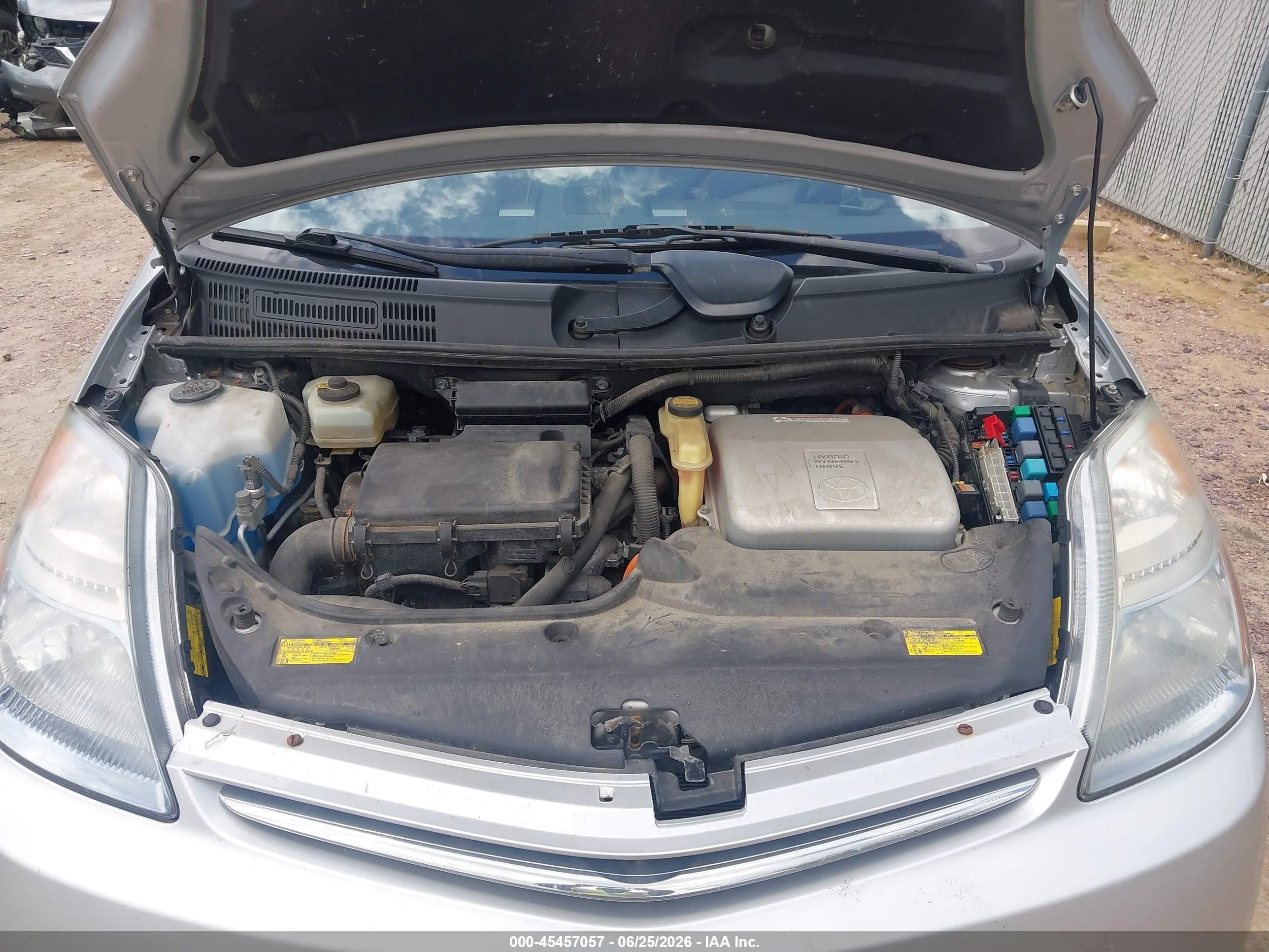 2007 Toyota Prius   Silver vin: JTDKB20U177689890