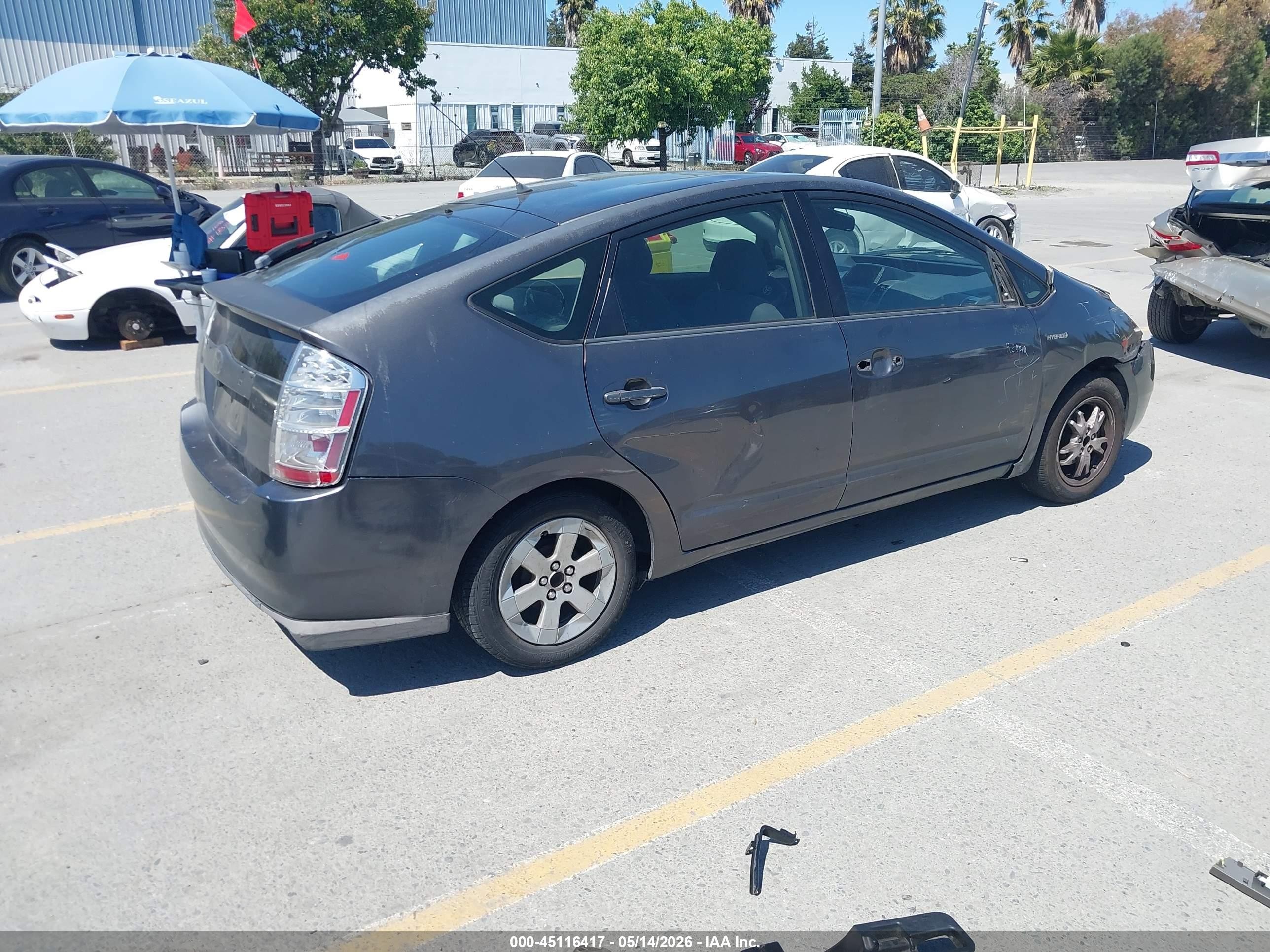 2008 Toyota Prius   Gray vin: JTDKB20U183313442