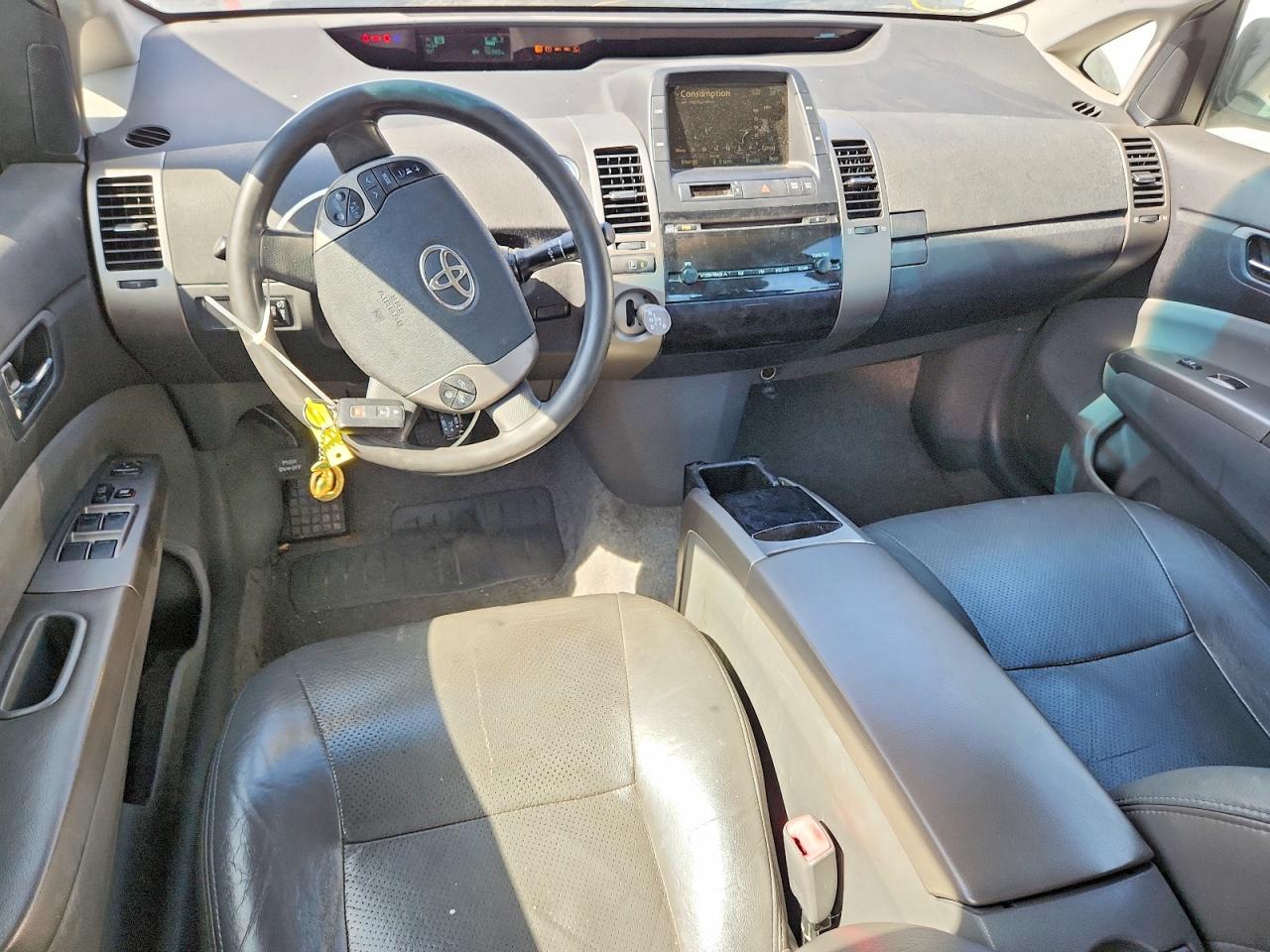 2008 Toyota Prius Base Silver vin: JTDKB20U183320665